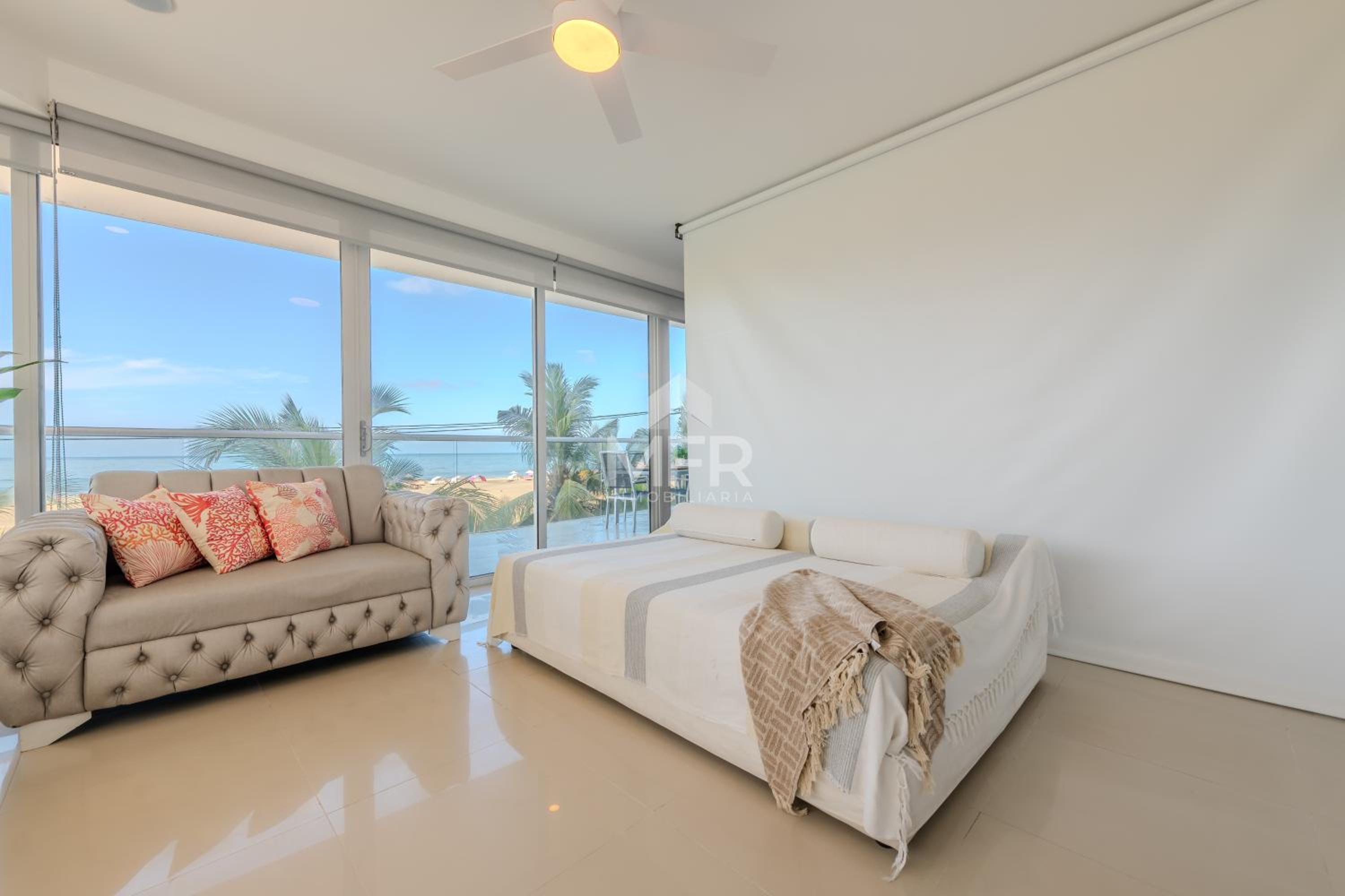 Morros Epic Beachfront Apartment
