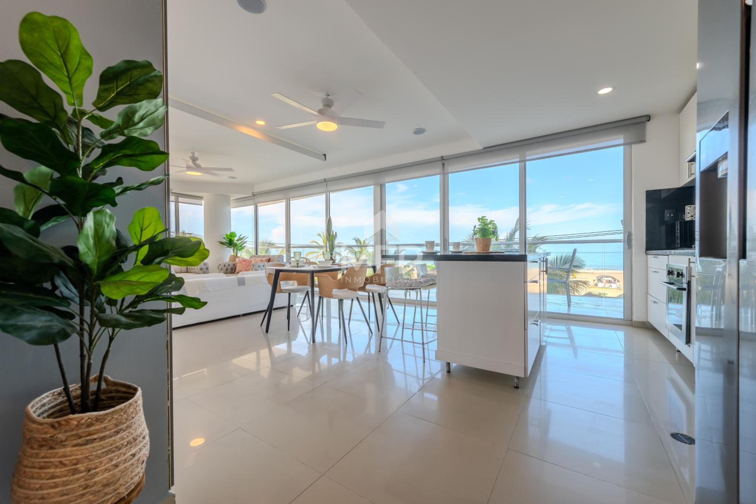 Morros Epic Beachfront Apartment