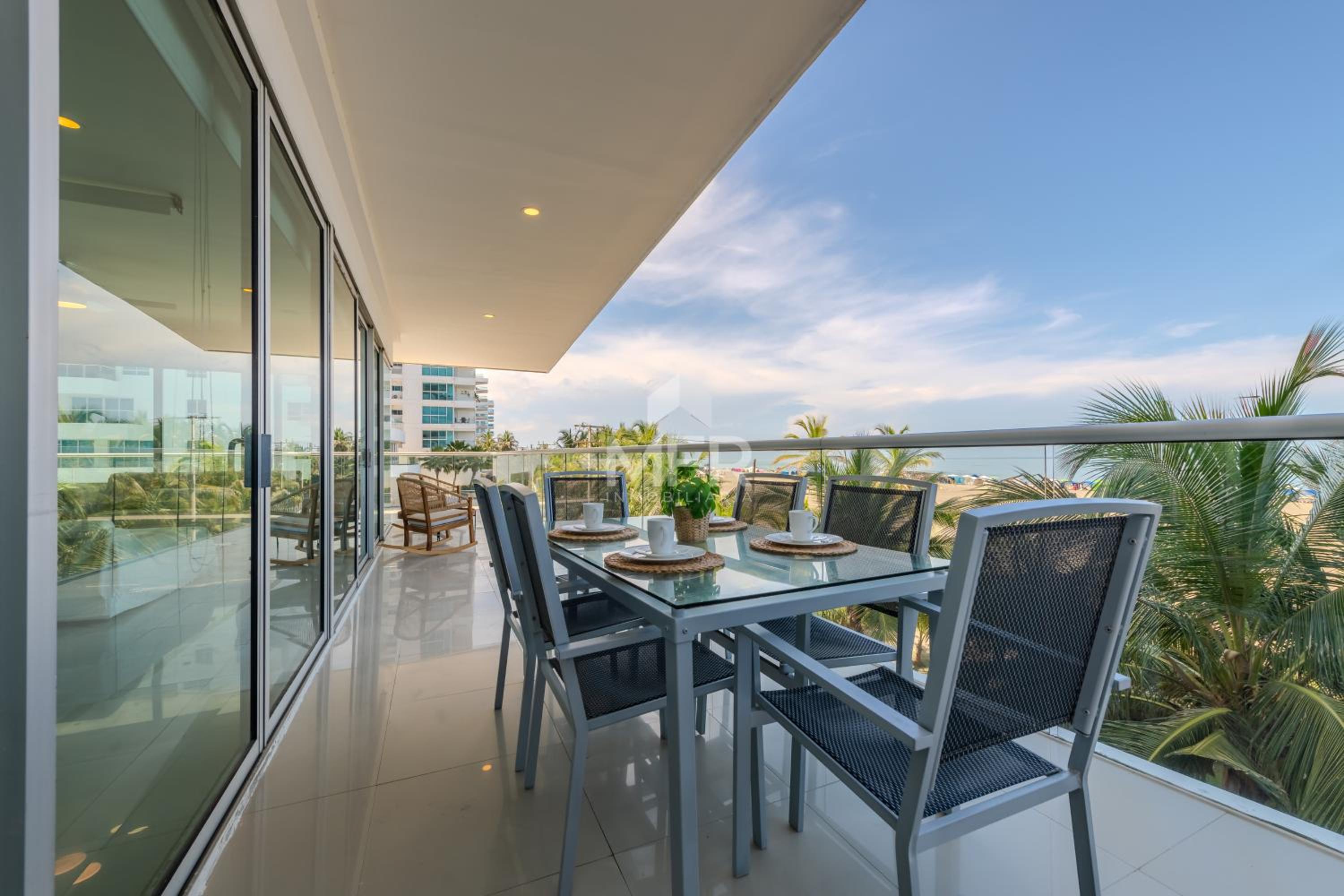 Morros Epic Beachfront Apartment