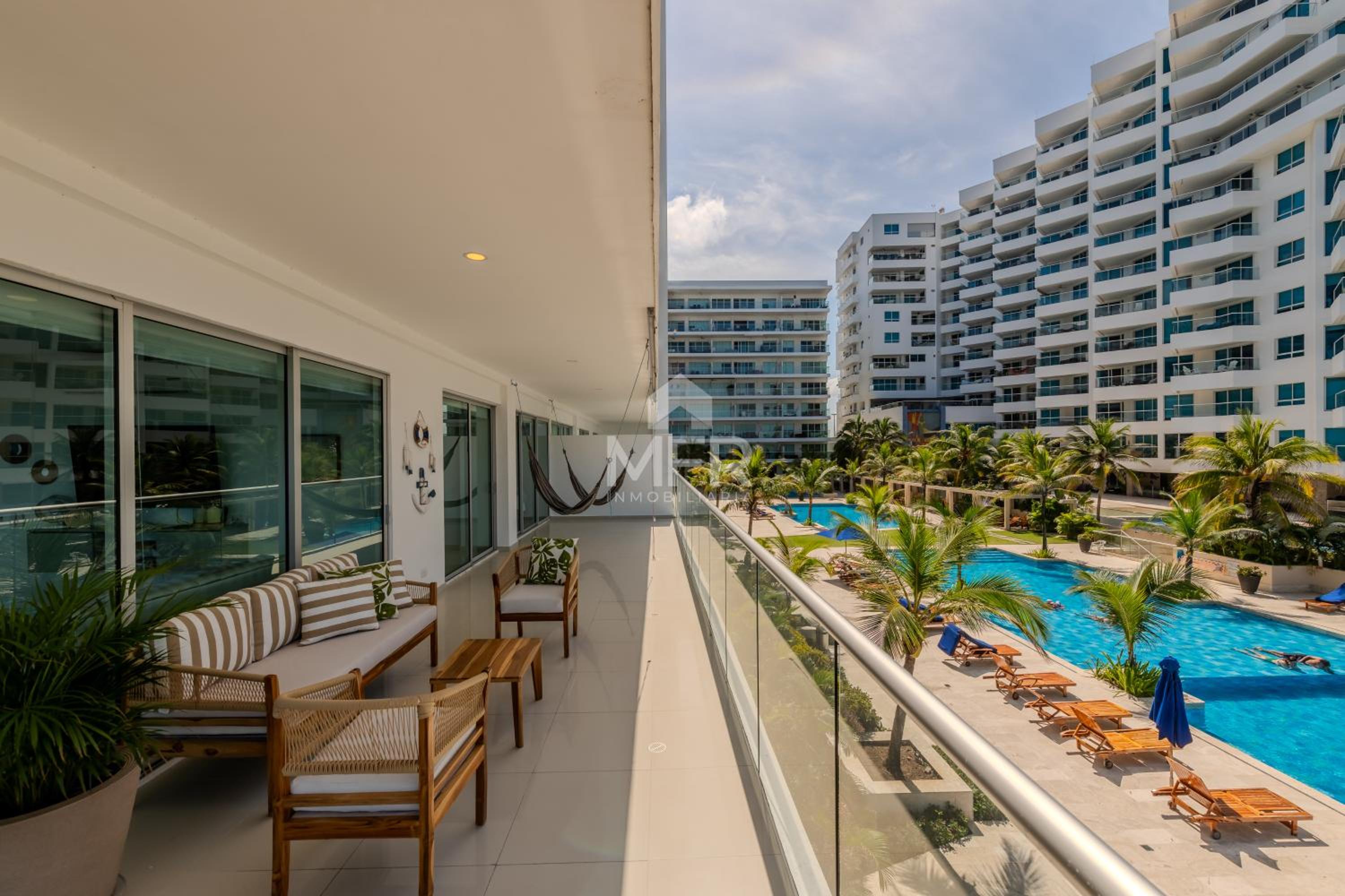 Morros Epic Beachfront Apartment