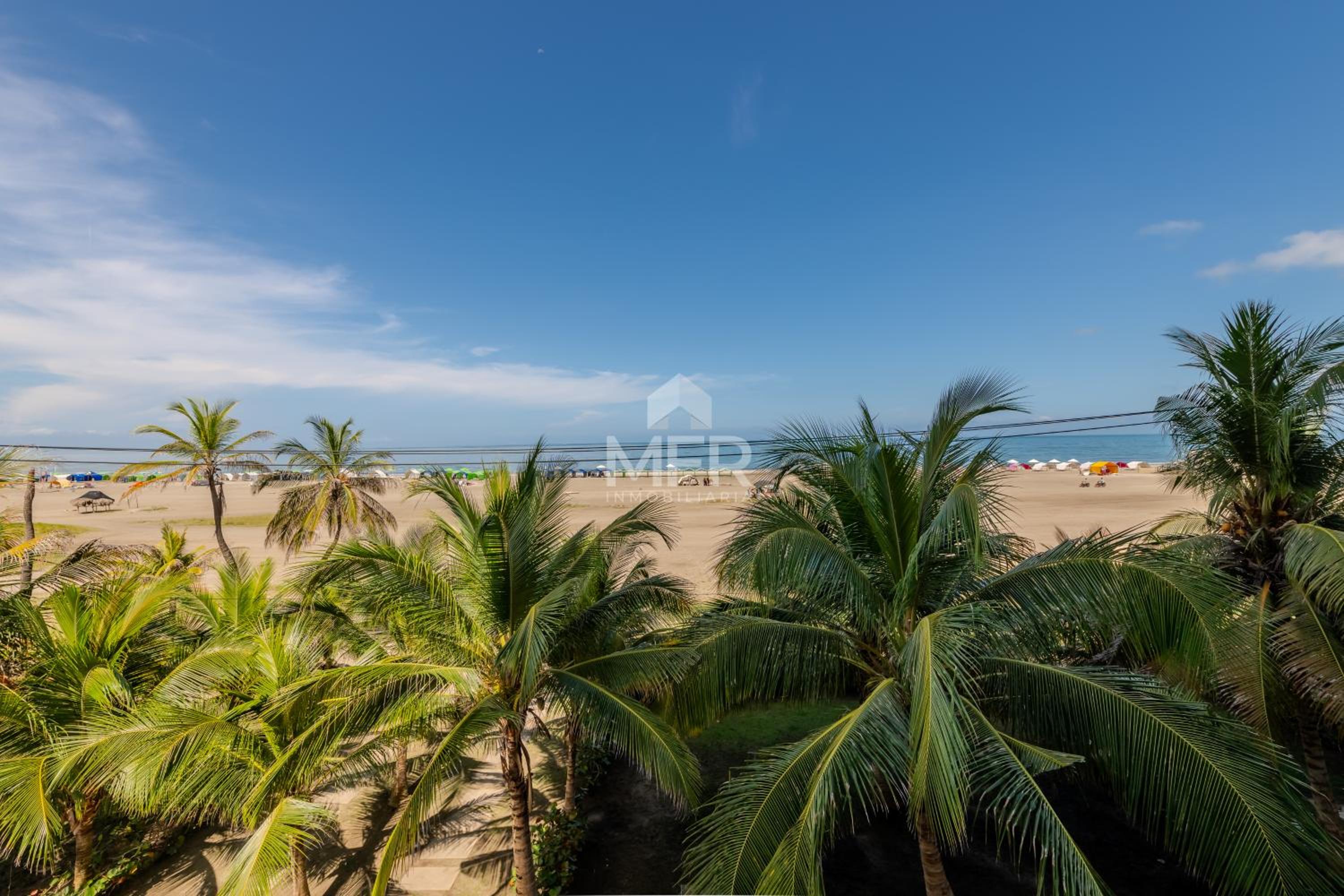 Morros Epic Beachfront Apartment