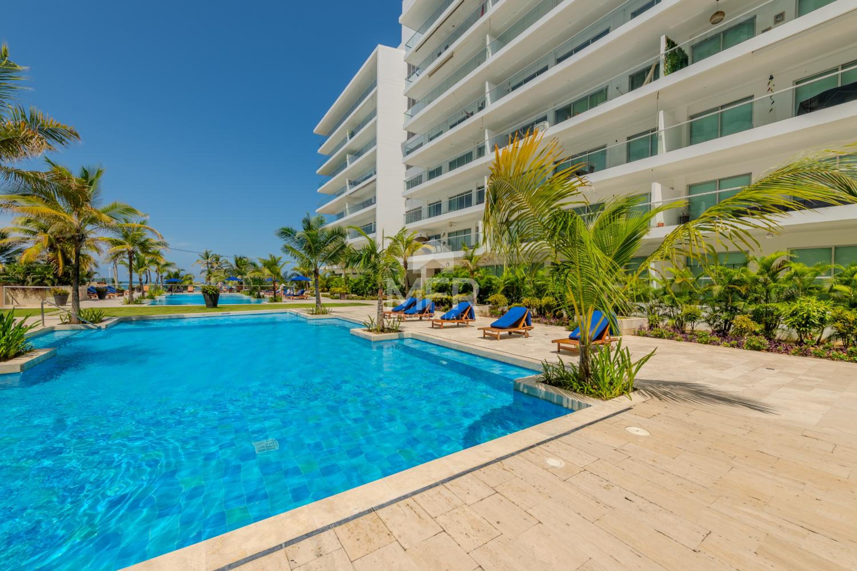 Morros Epic Beachfront Apartment