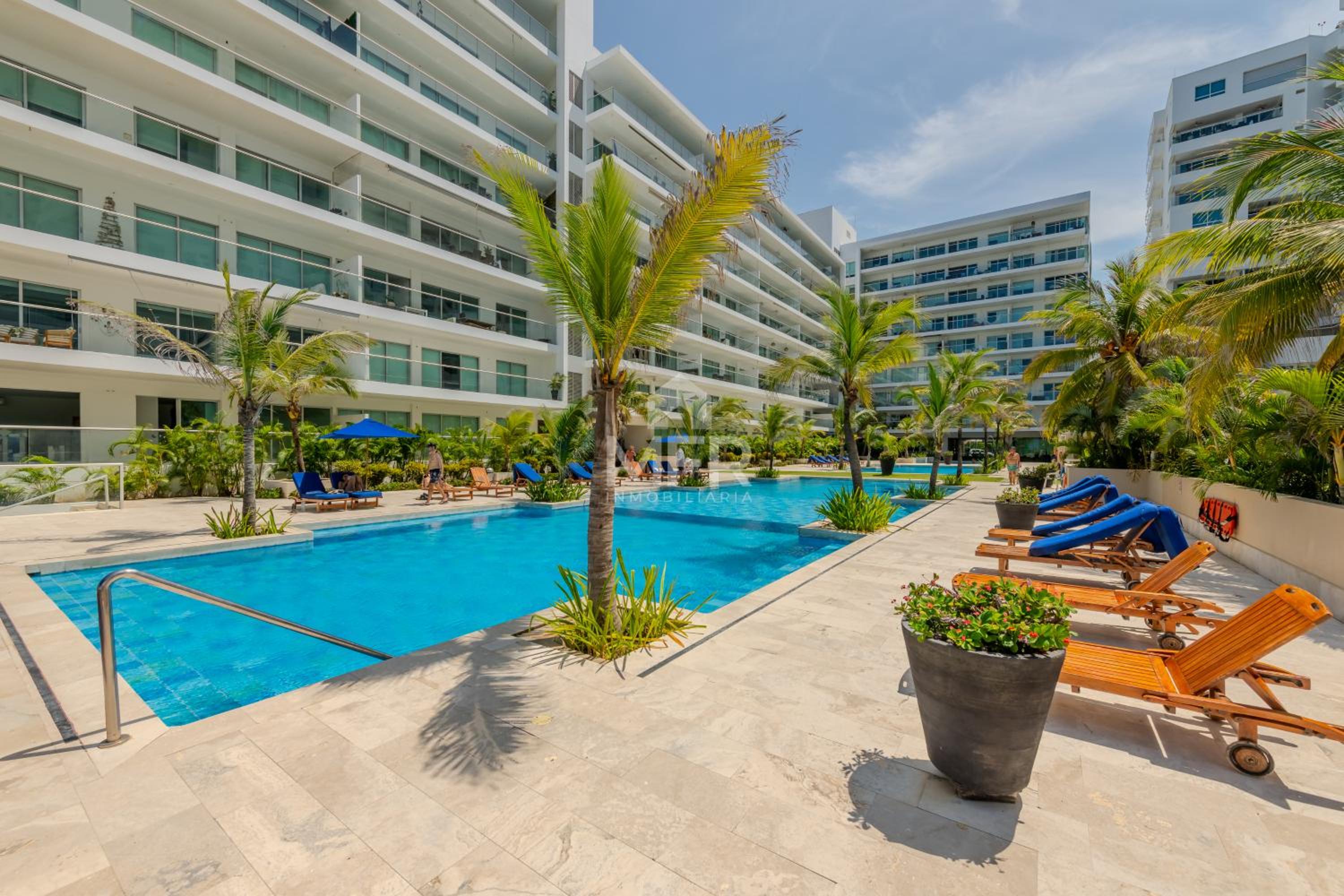 Morros Epic Beachfront Apartment