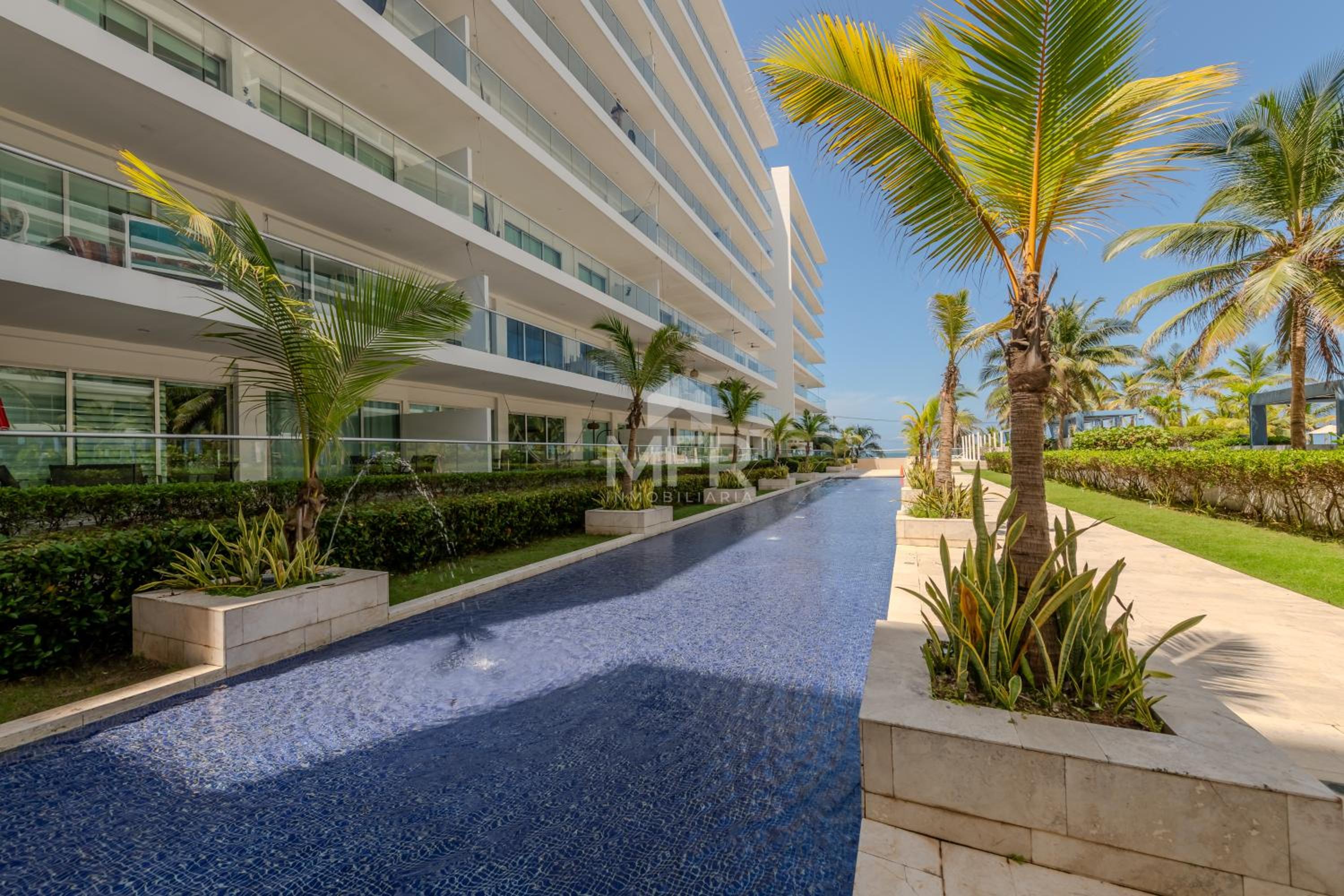 Morros Epic Beachfront Apartment