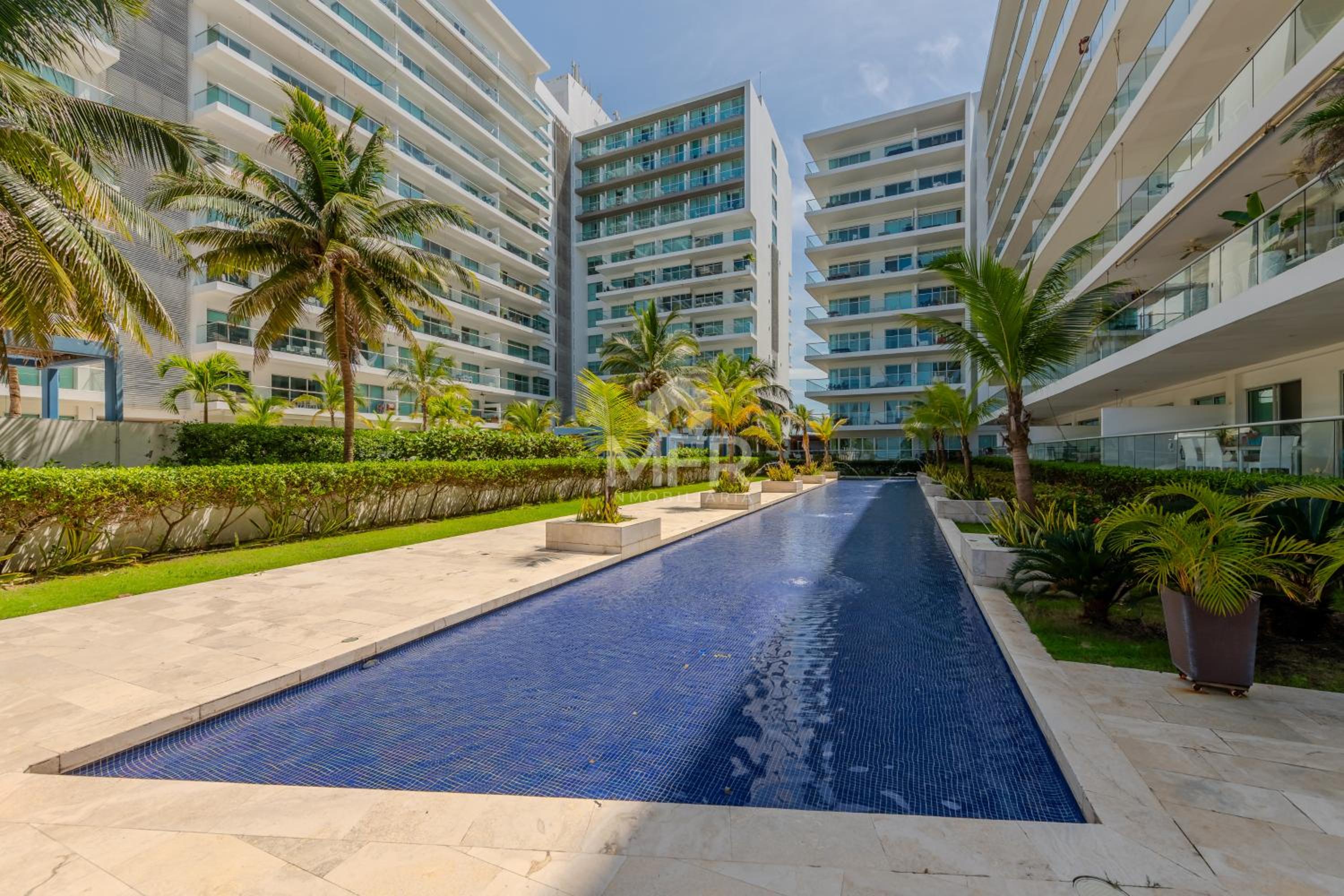 Morros Epic Beachfront Apartment