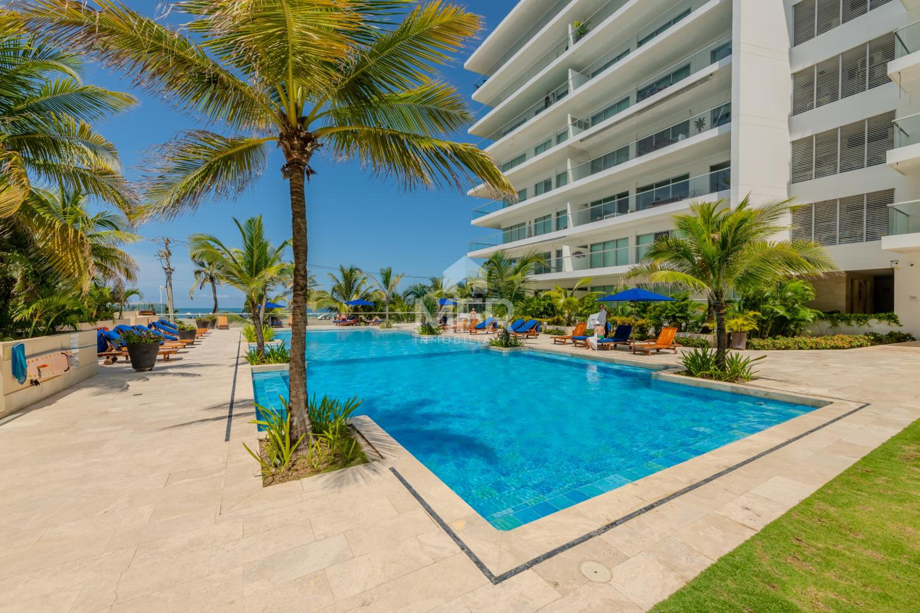 Morros Epic Beachfront Apartment