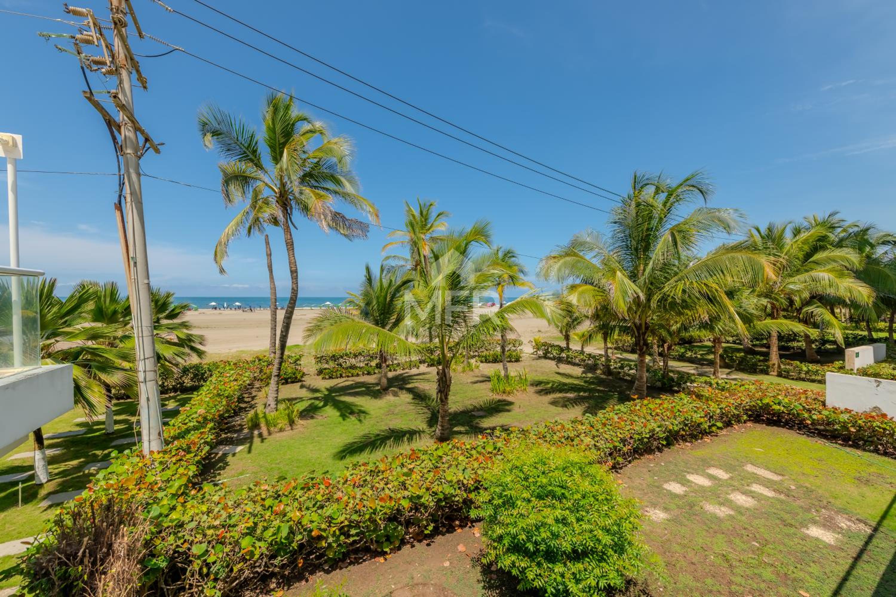 Morros Epic Beachfront Apartment