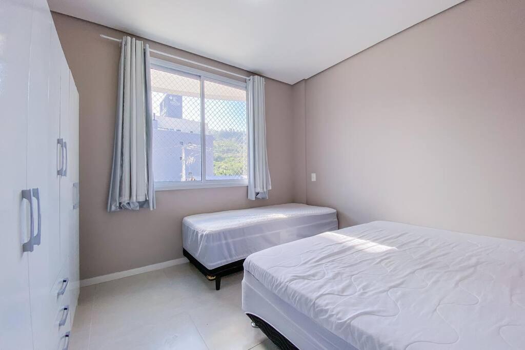 Apto de 3 dormitórios com ótima localização-0154
