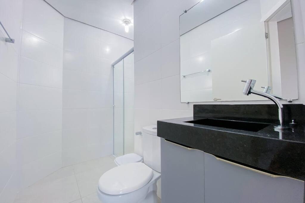 Apto de 3 dormitórios com ótima localização-0154