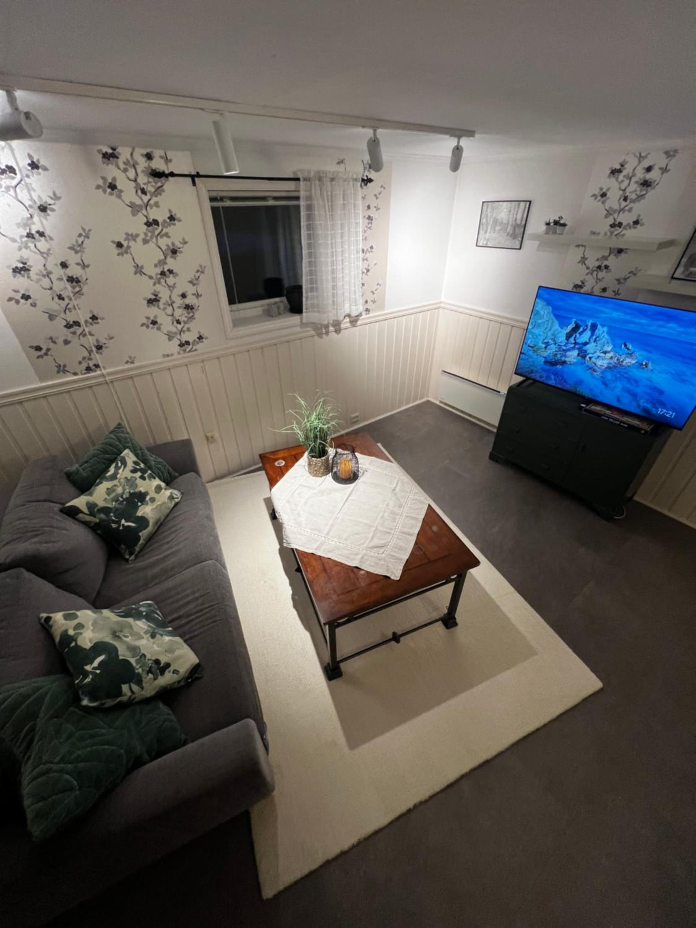 Hoda Apartment - Cozy central apartment with free parking view 2