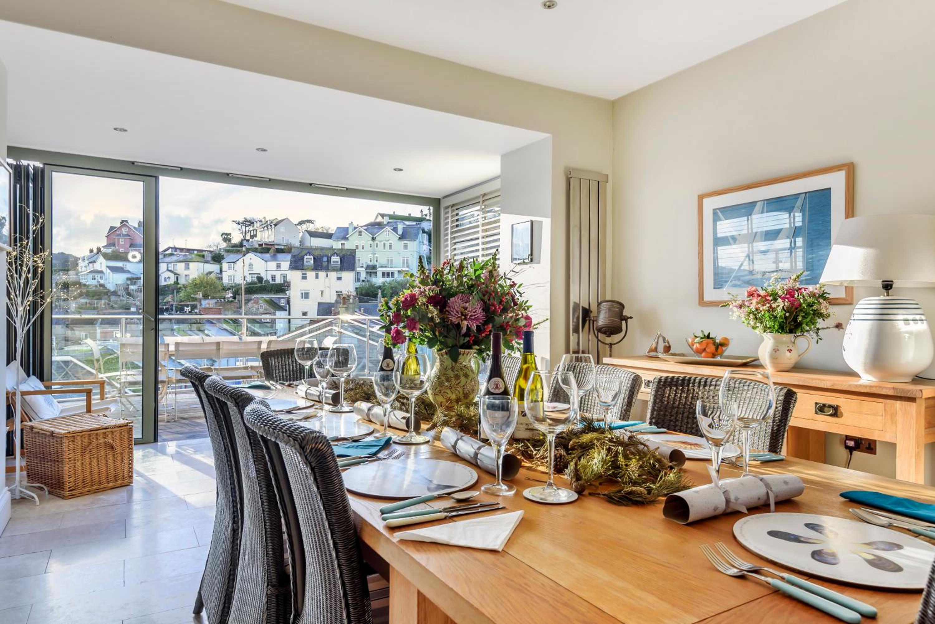 Dorset House, Salcombe, with Free Parking