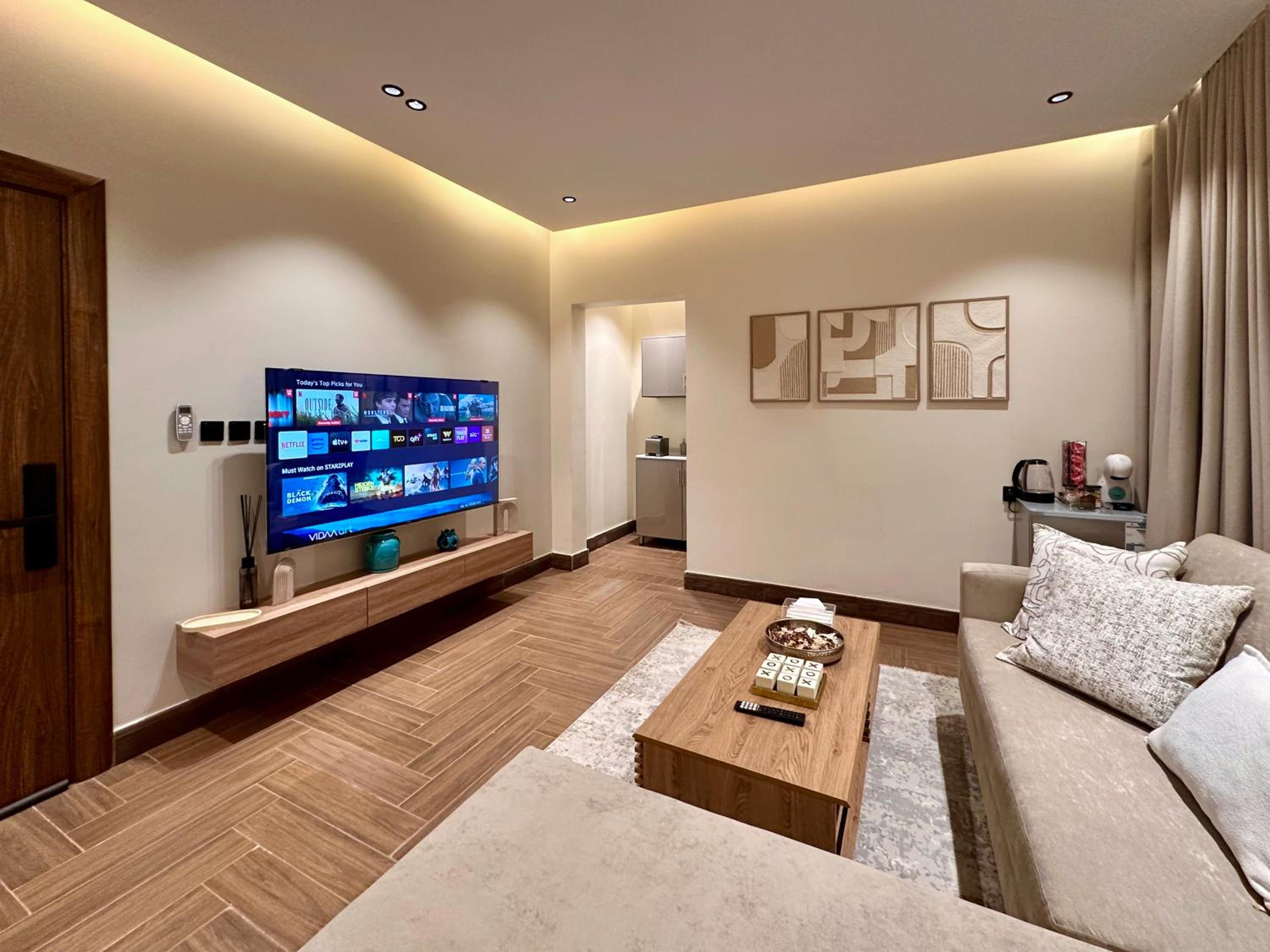 Stylish Cozy Modern 1-Bedroom view 3