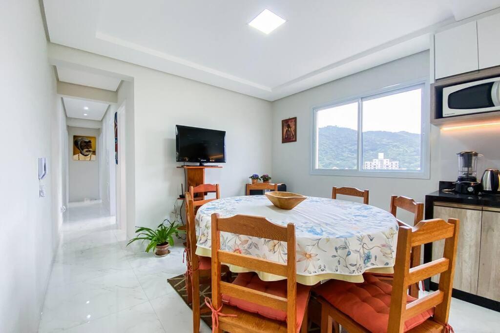 Localização Ideal na Praia de Palmas - 0157