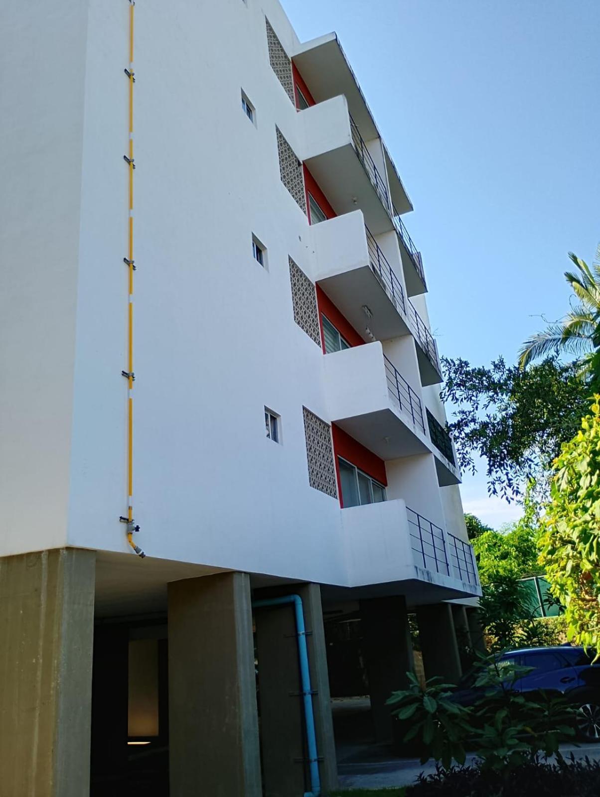 Departamento nuevo con alberca