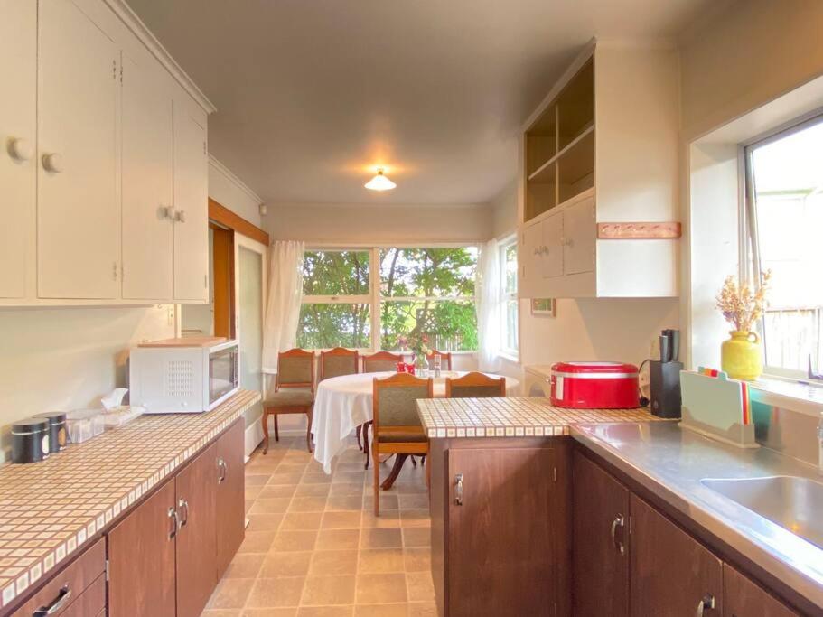Top Location - Hillcrest Charmer - 3 Bedroom house - Recently Renovated view 3