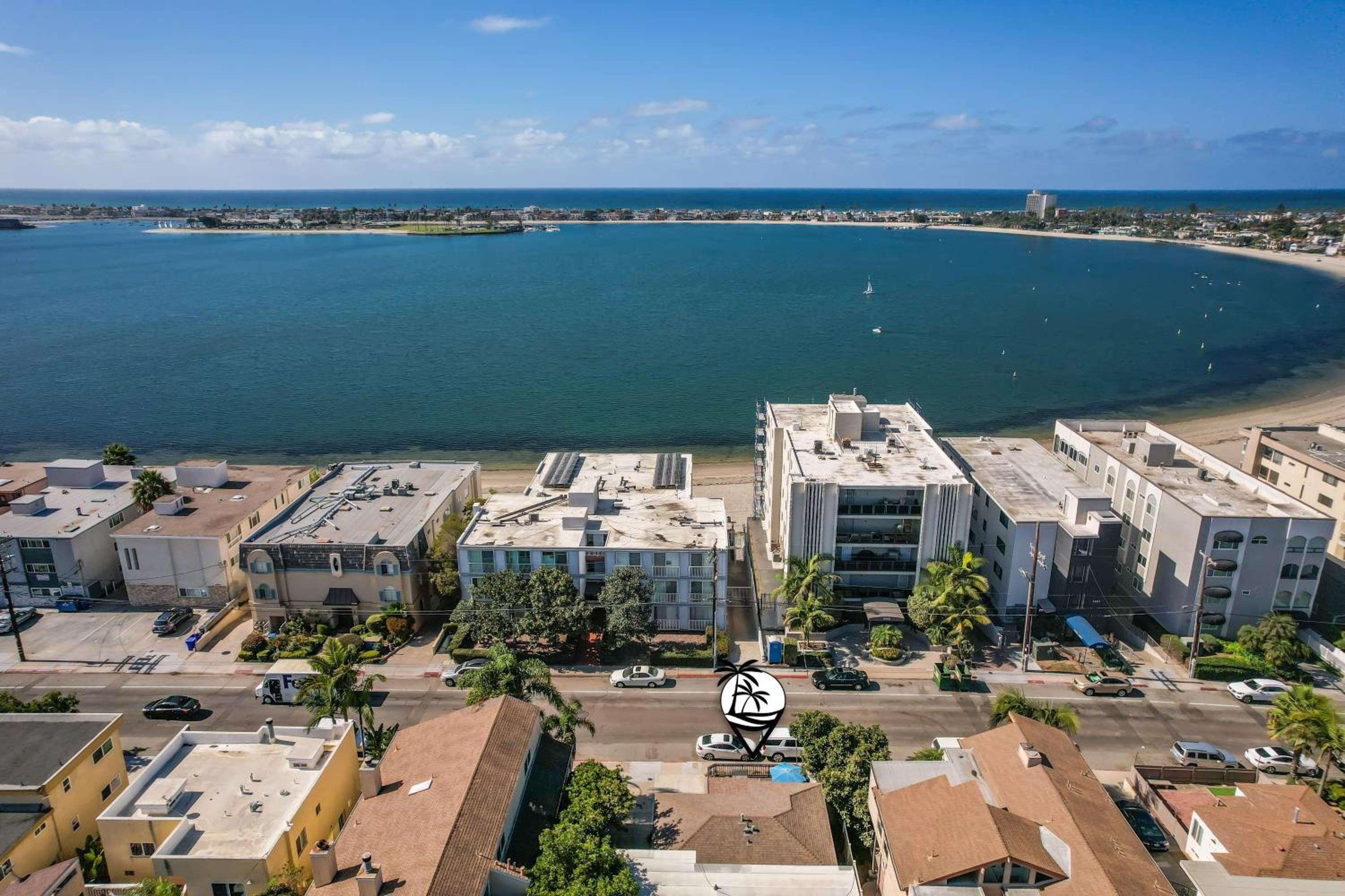 Riviera Bay View Dream - Private patio with bay view and parking view 4