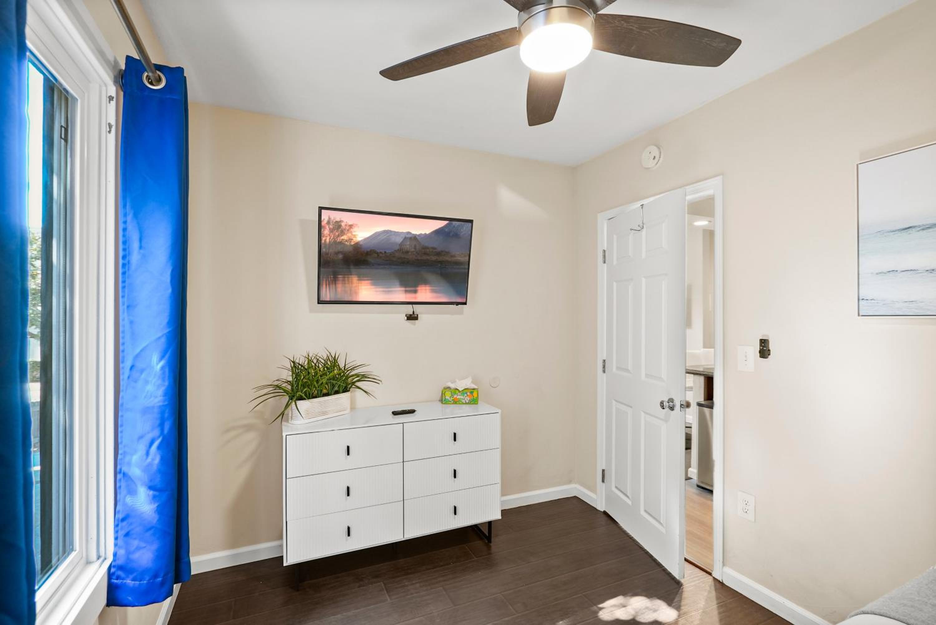 Riviera Bay View Dream - Private patio with bay view and parking view 5