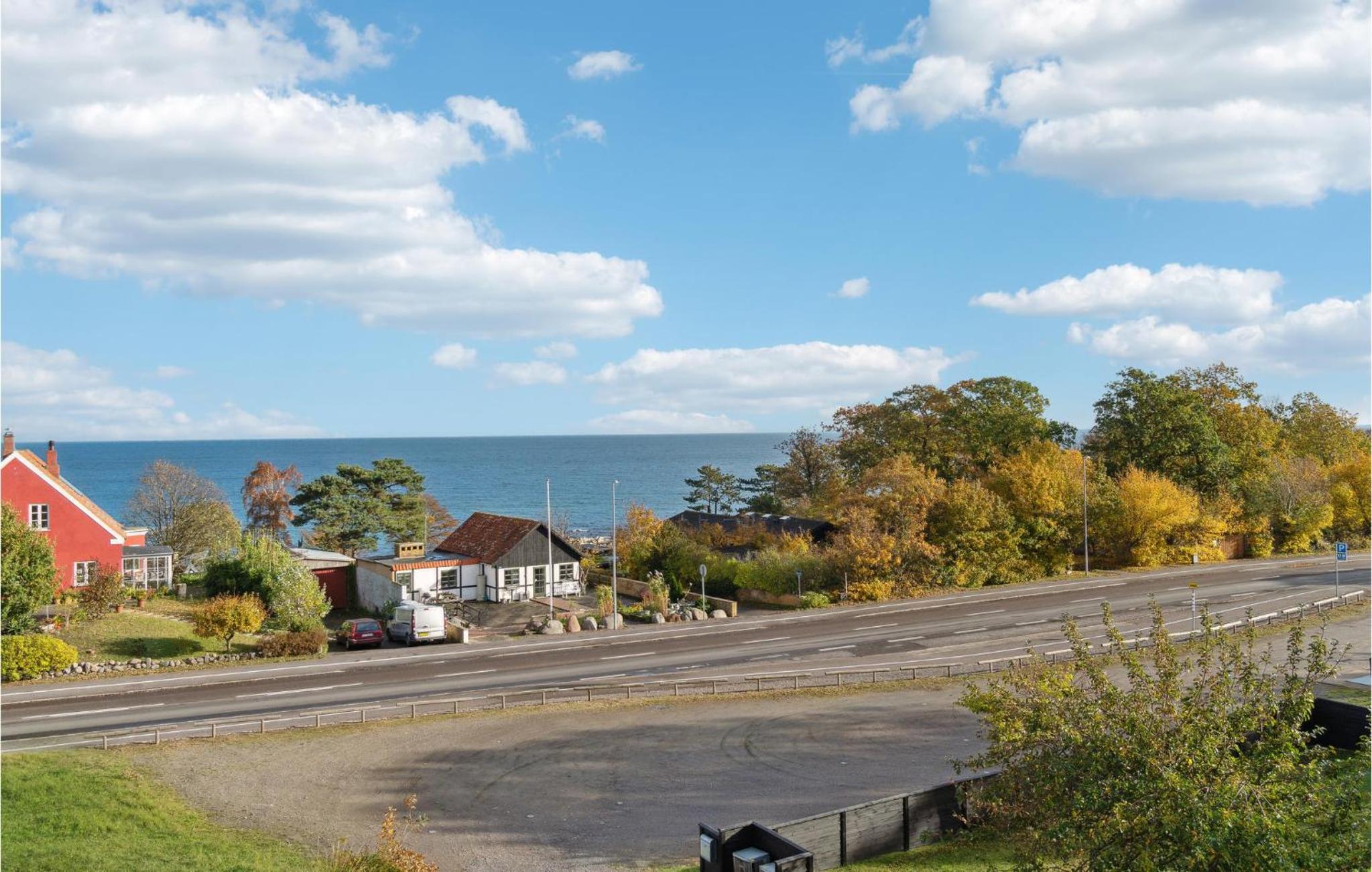 2 Bedroom Nice Apartment In Allinge