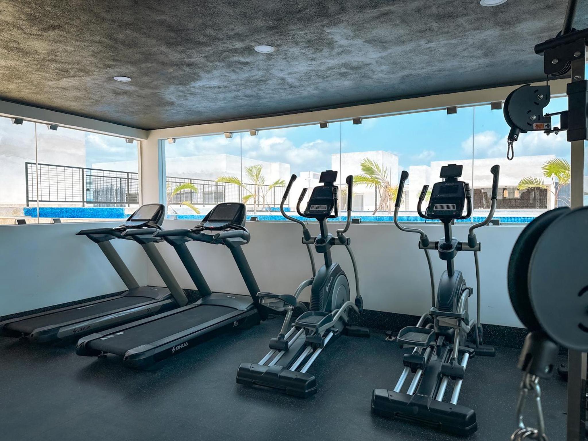 Lux 2 BD with Balcony, Rooftop Pool in Aldea Zama
