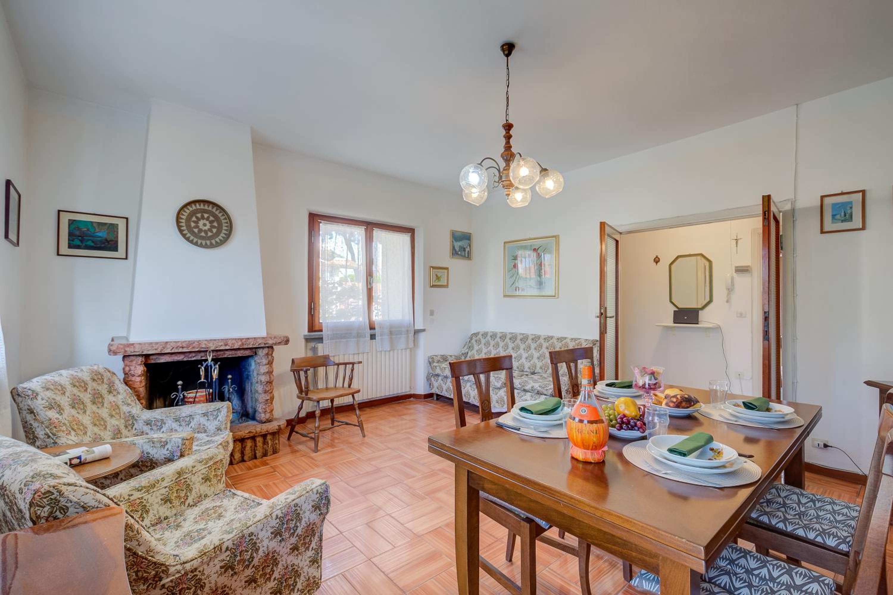Casa Vittoria 800m from sea - Happy Rentals view 5