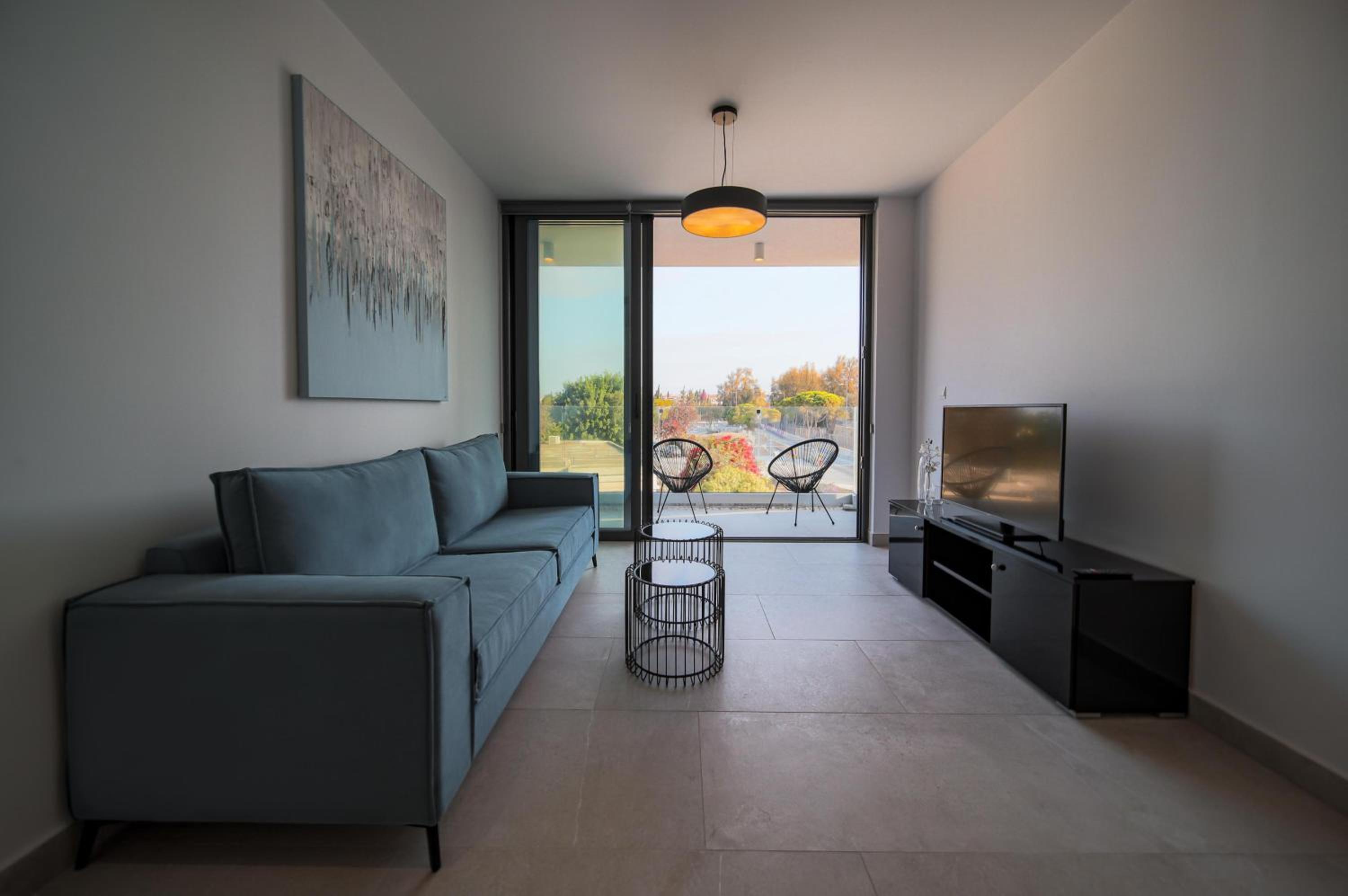 Avenue 102 1 BED