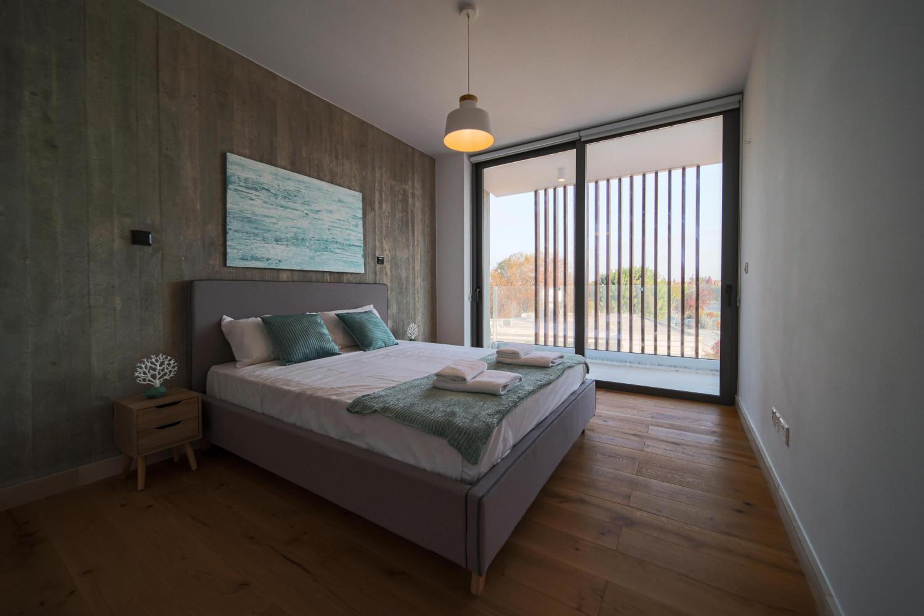 Avenue 102 1 BED