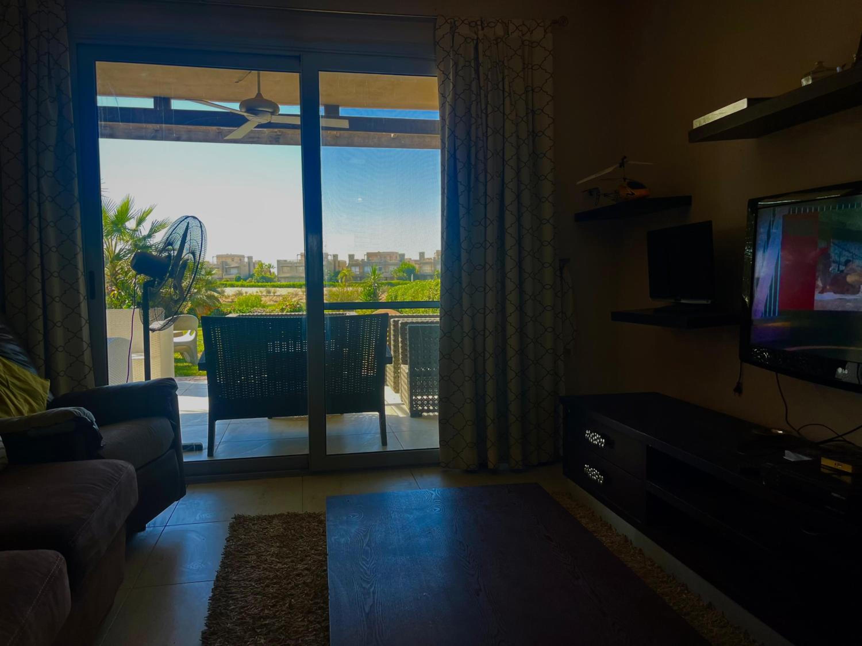 Modern 4Brs-Villa with Stunning Golf view l Unique outdoor garden Einbay view 5