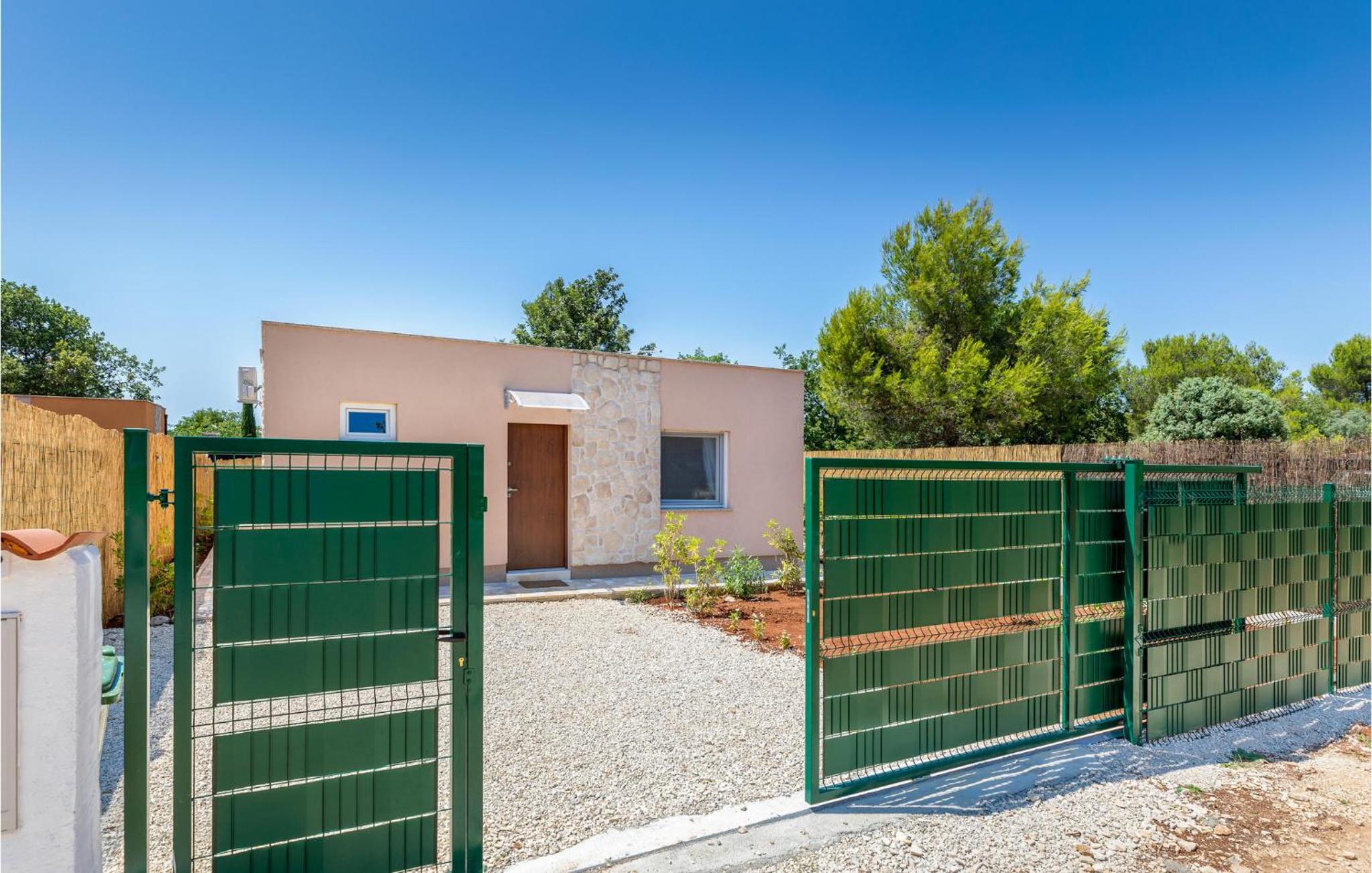 Amazing Home In Peroj view 2