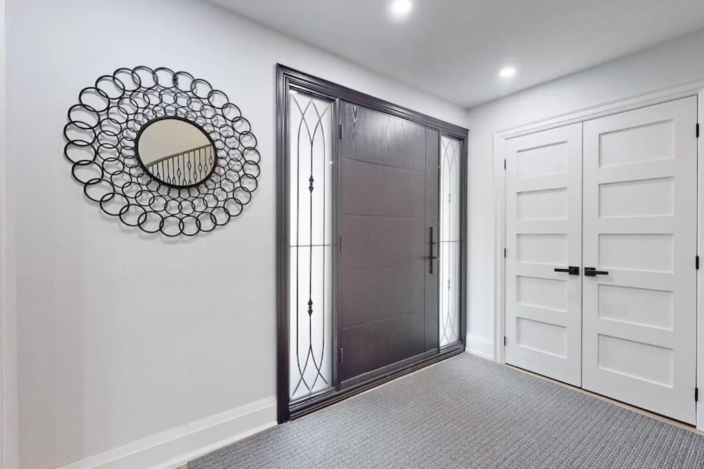 Newly renovated luxury villa in Stouffville, ON