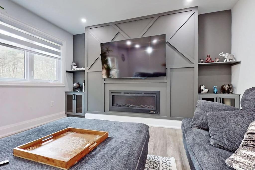 Newly renovated luxury villa in Stouffville, ON