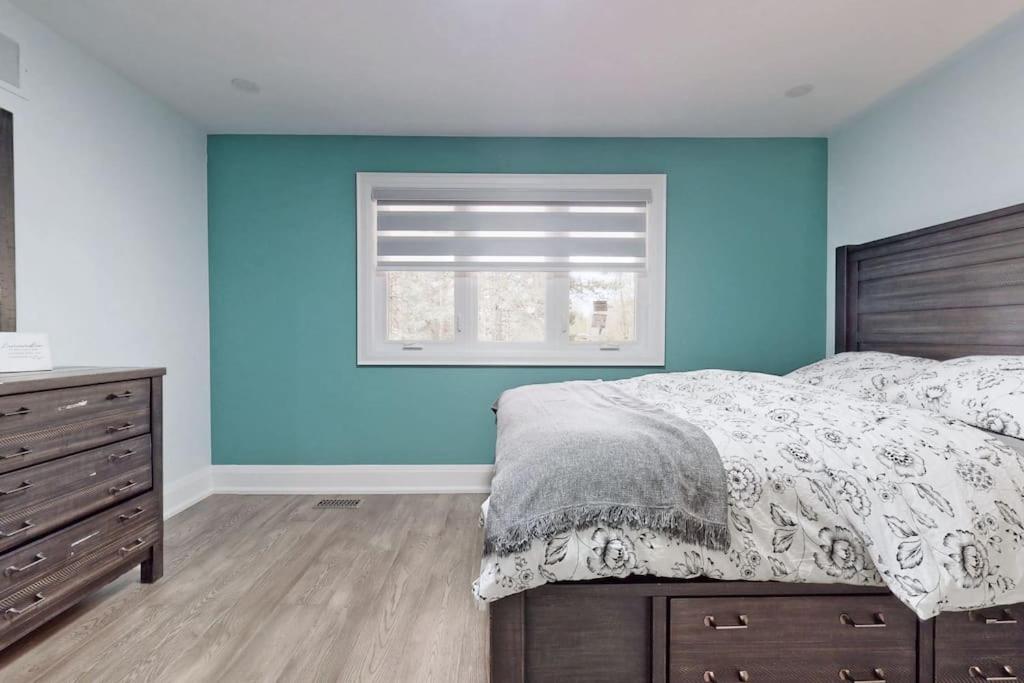 Newly renovated luxury villa in Stouffville, ON