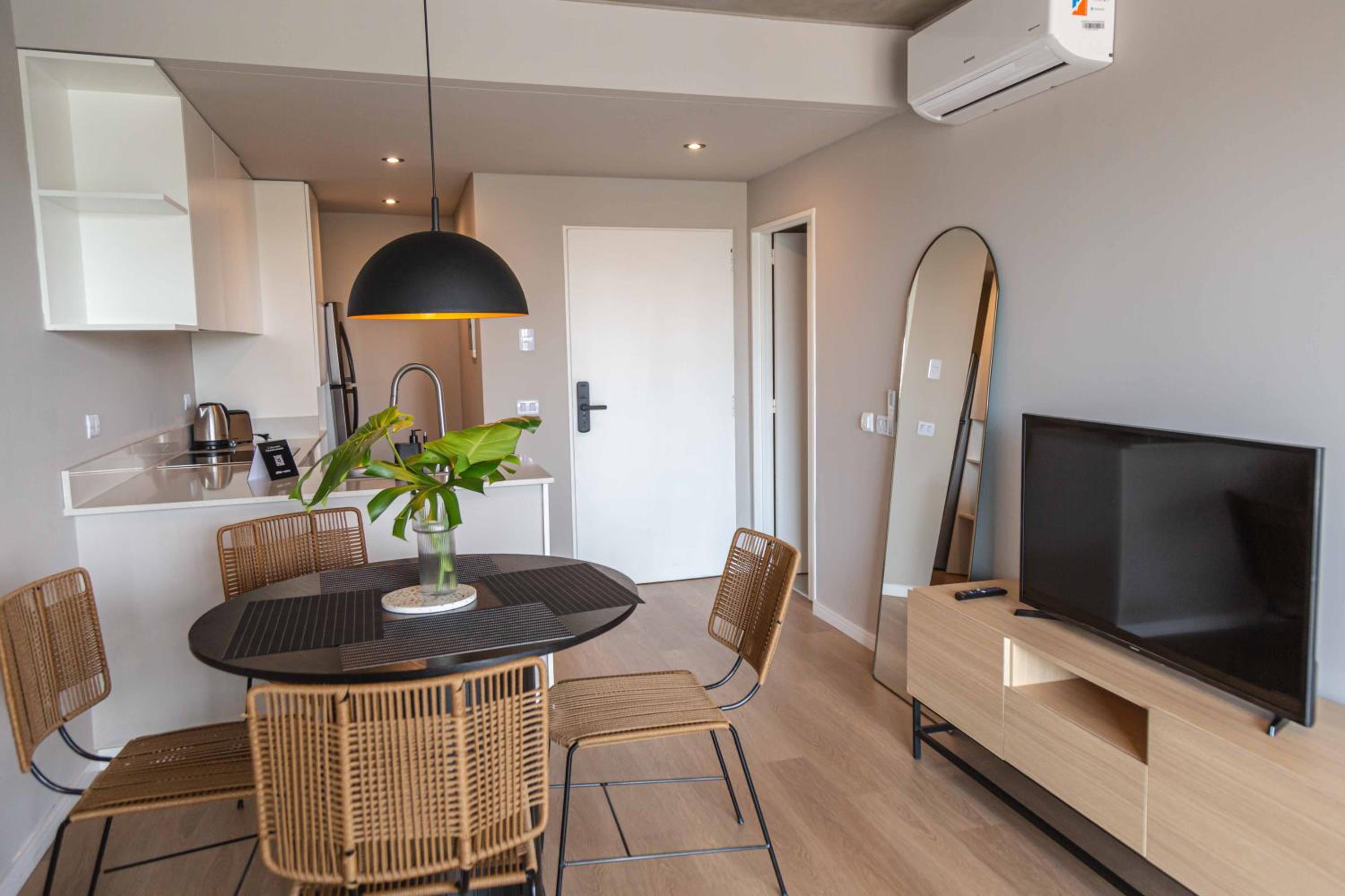 Milenia Soho by iPPA