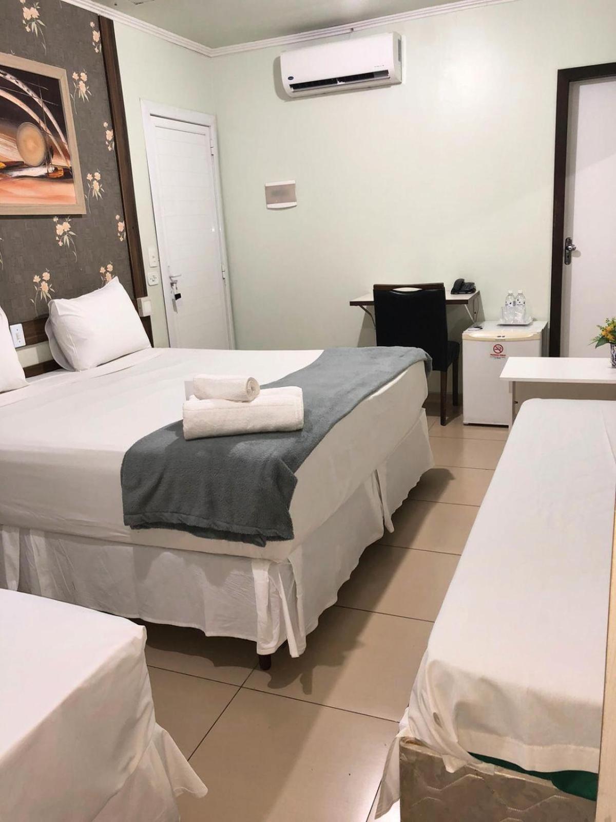 Hotel e Pousada Caroline
