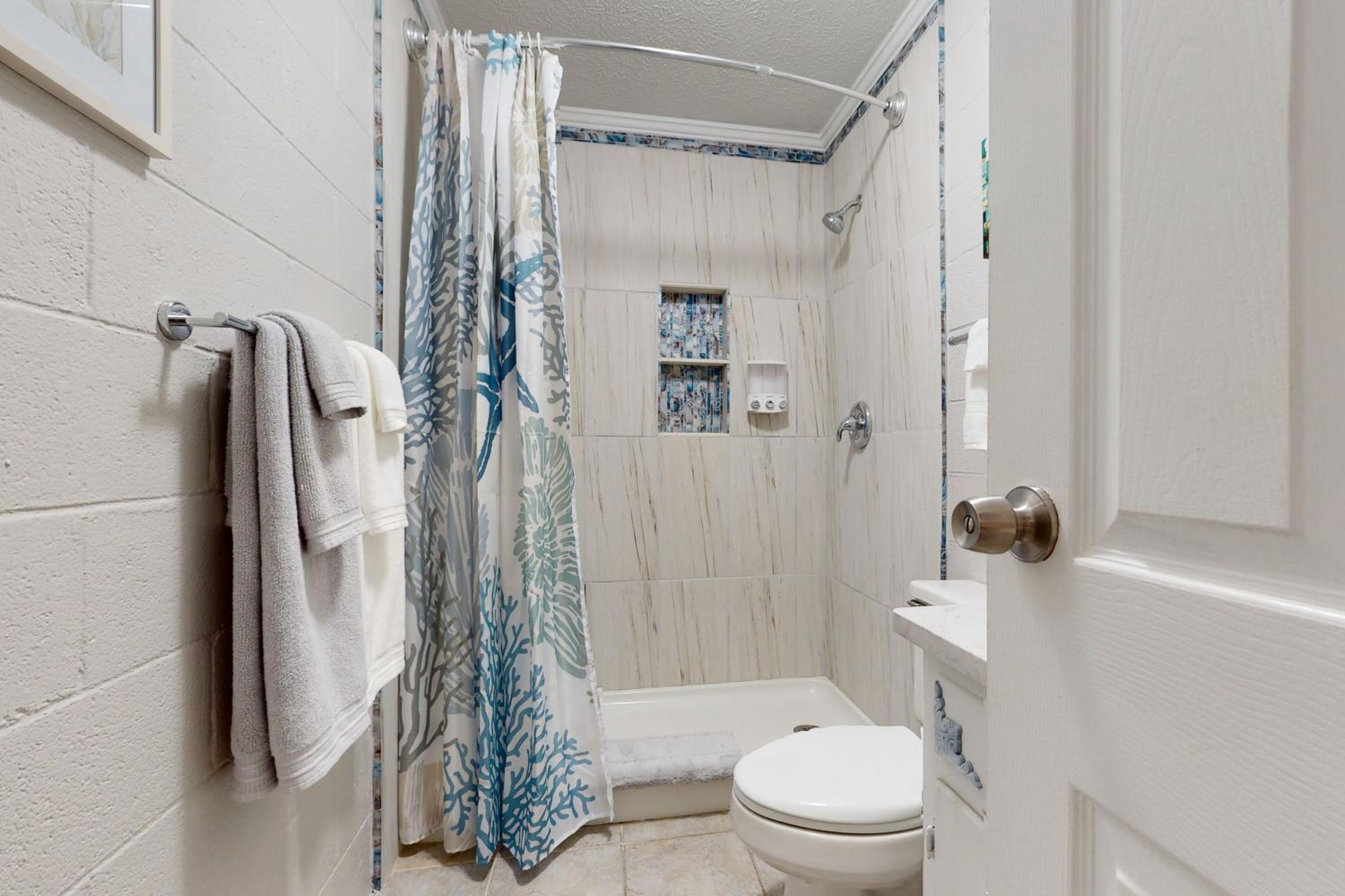 2 Mi to Beach! Wilmington Duplex Near Dining