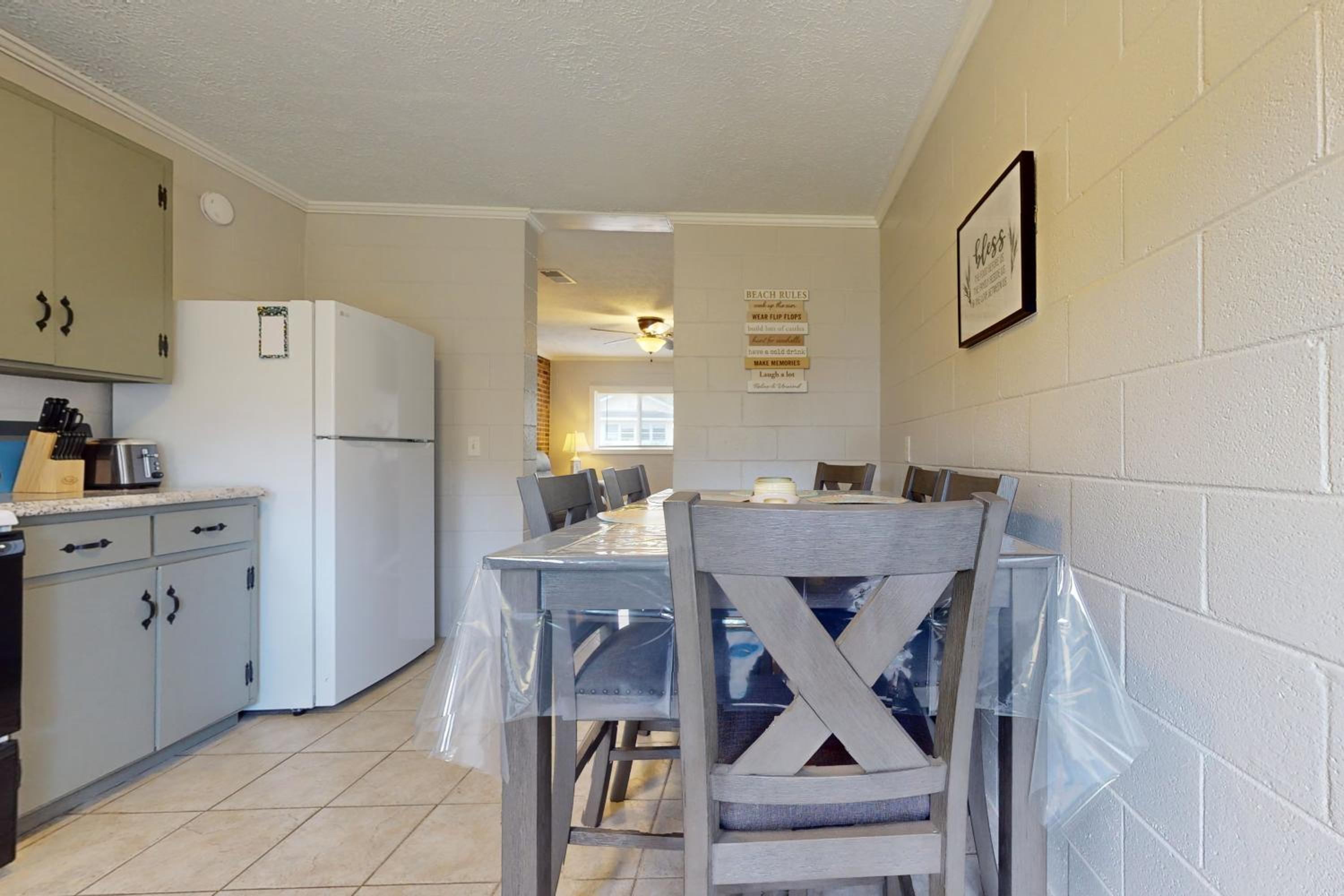 2 Mi to Beach! Wilmington Duplex Near Dining