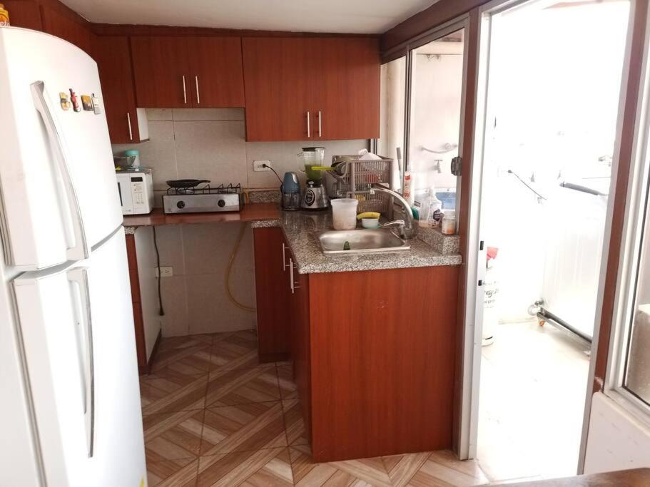 DEPARTAMENTO ENTERO de dos habitaciones con hermosa vista a la ciudad