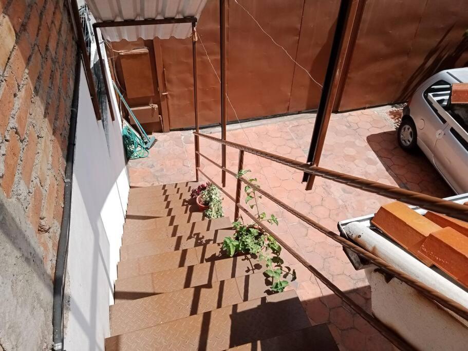 DEPARTAMENTO ENTERO de dos habitaciones con hermosa vista a la ciudad
