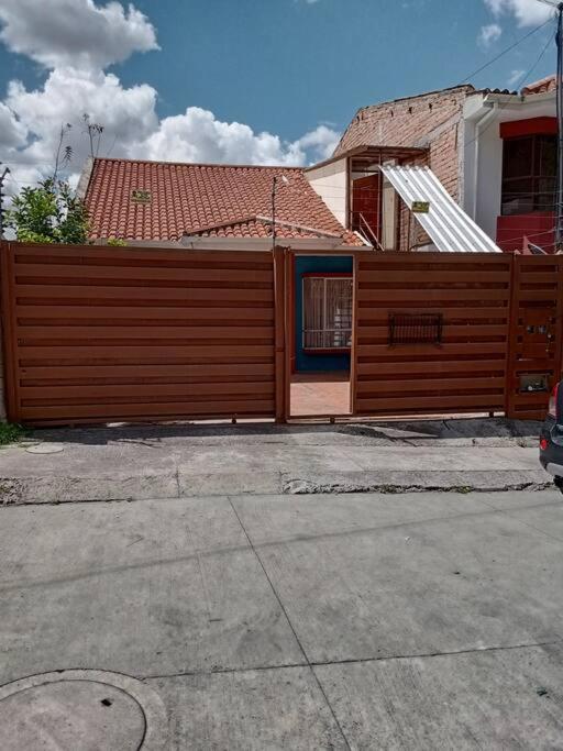 DEPARTAMENTO ENTERO de dos habitaciones con hermosa vista a la ciudad