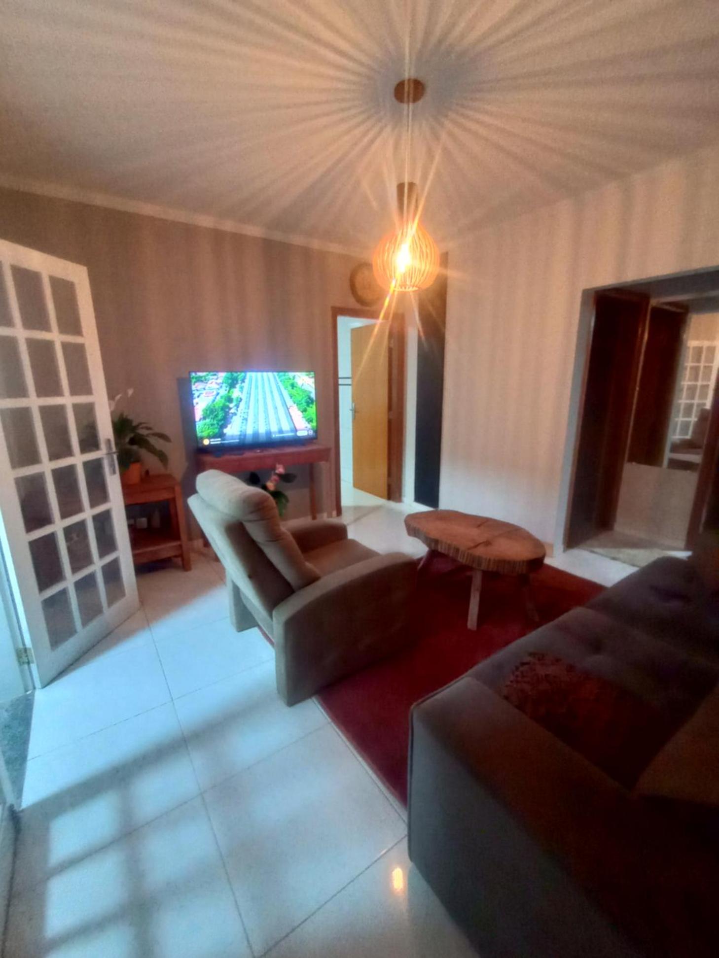 venha pra Itararé sp e Sengés pr se hóspede aqui,casa com duas suites e duas garagens