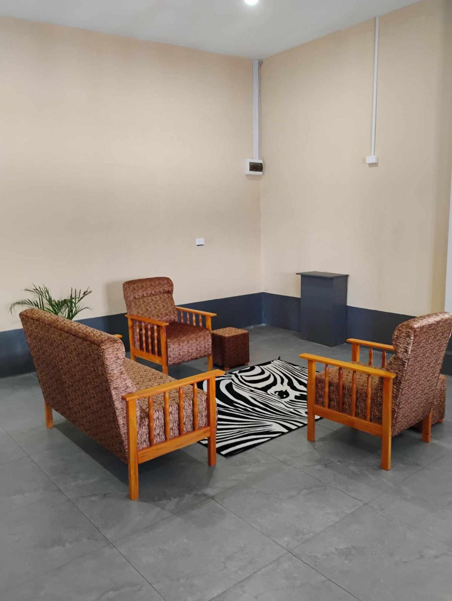 Kings Way Apartments