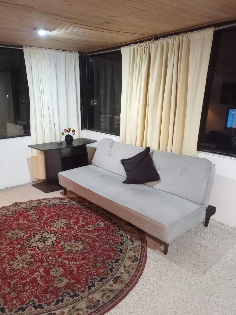 Ático Tres Habitaciones Familiar