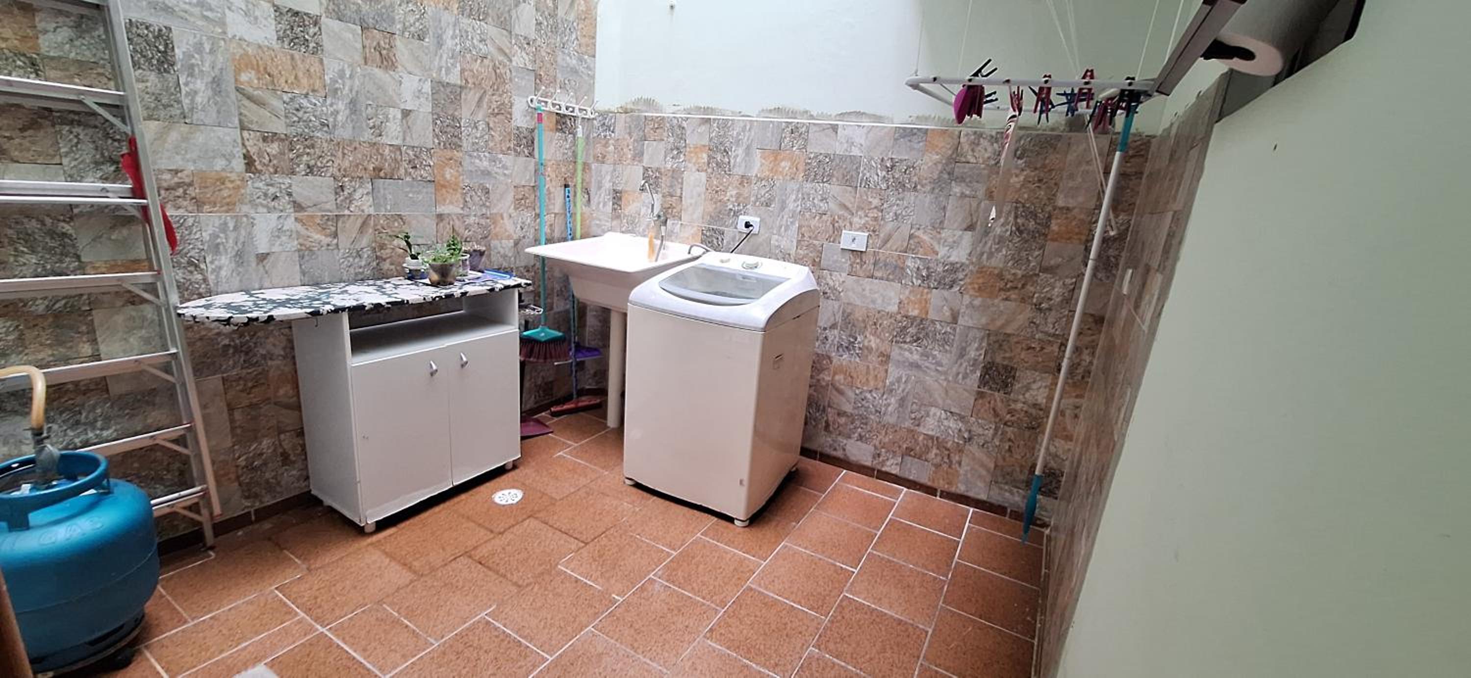 Triplex a 4 quadras da praia