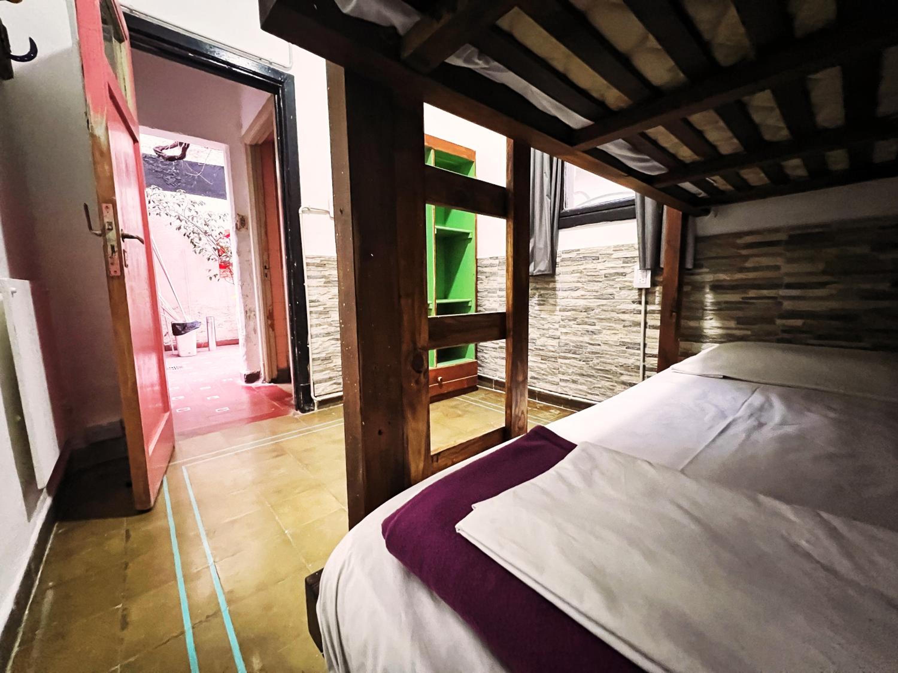 Lacandona Hostel