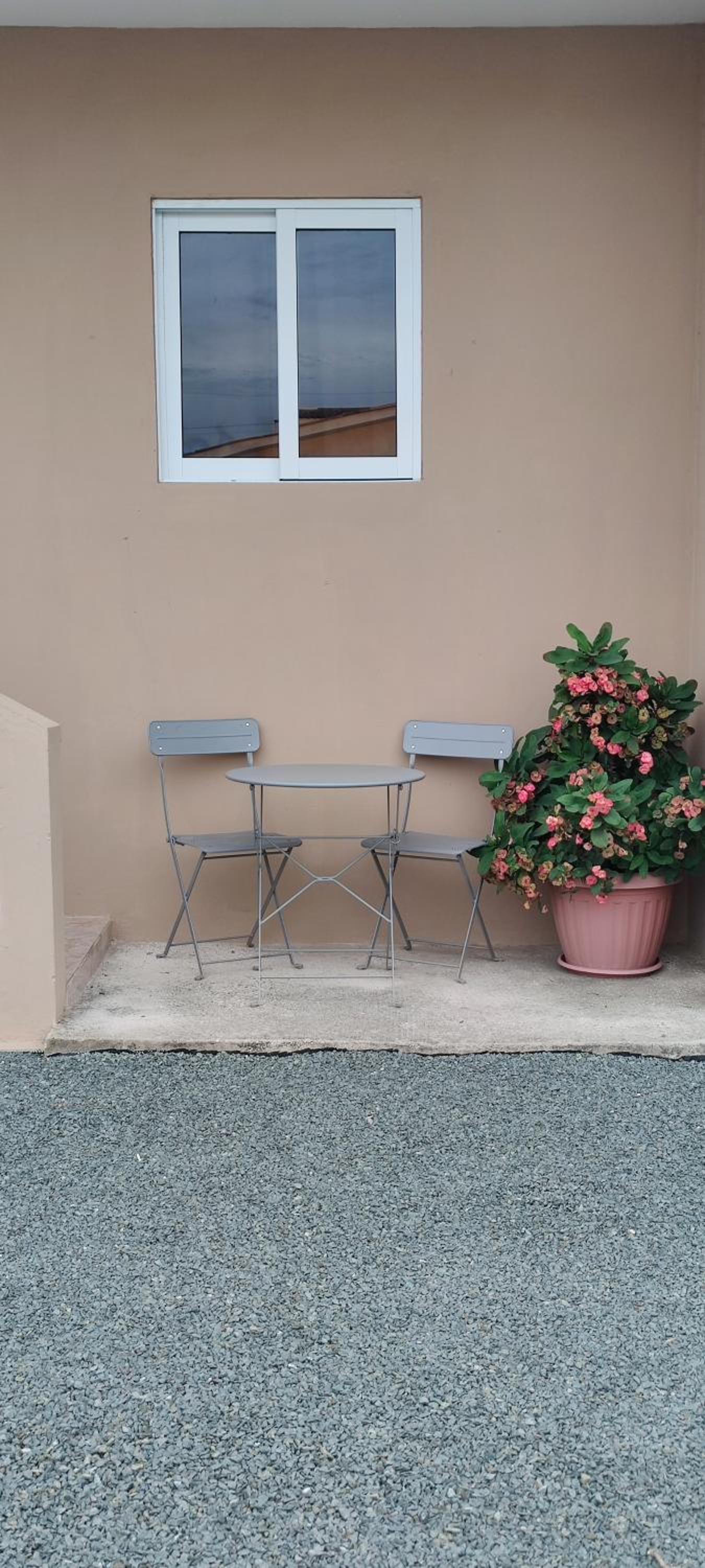 Gibby's Apartments