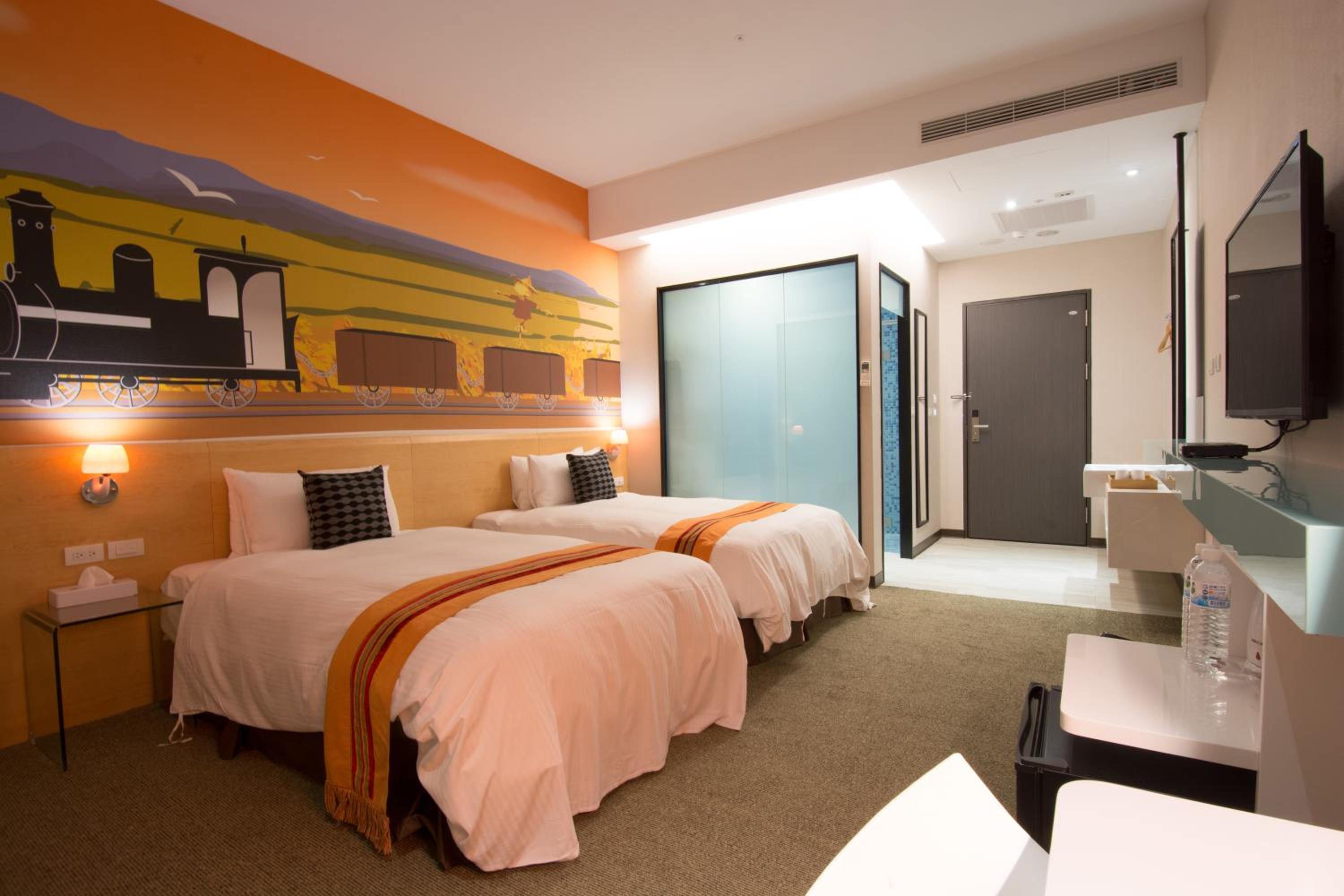 Travel Art Inn