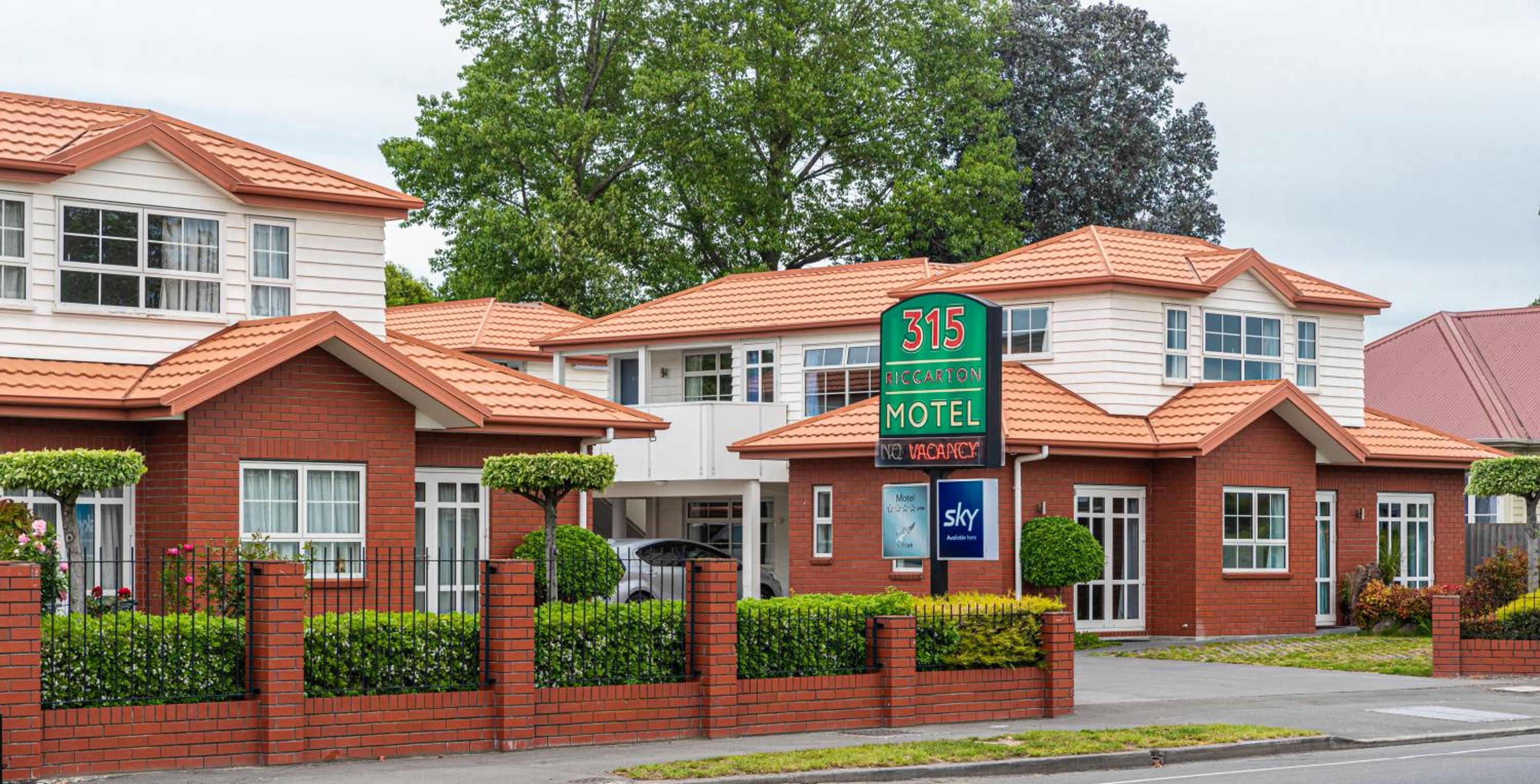 Hotel 315 Motel Riccarton - Image 1