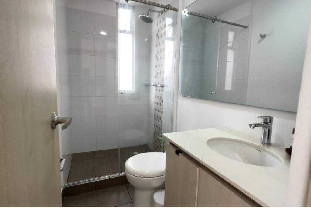 Comodo Apto Diagonal MALL PLAZA