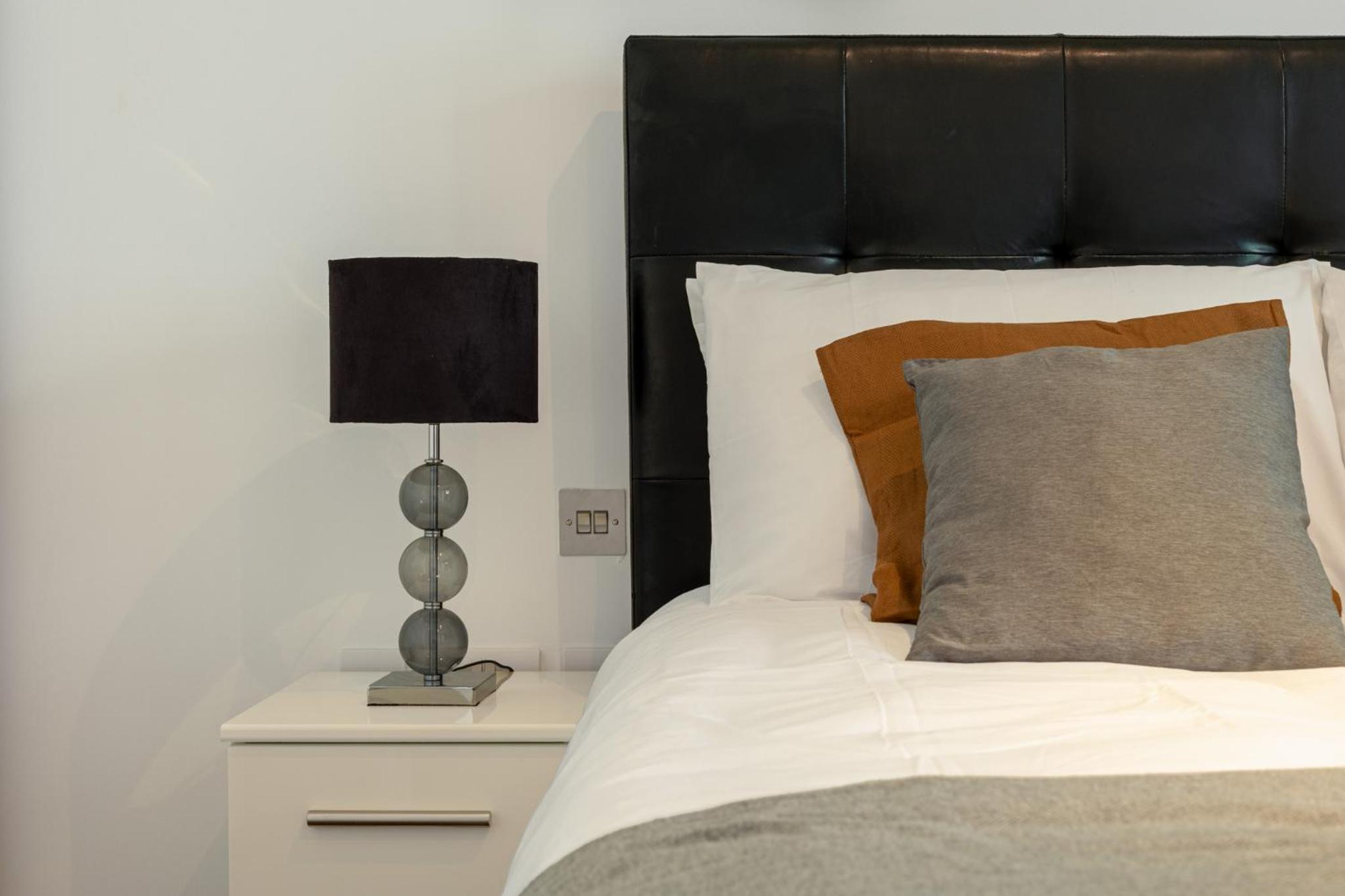 Premium Luxe 1 Bedroom Canary Wharf Apartment