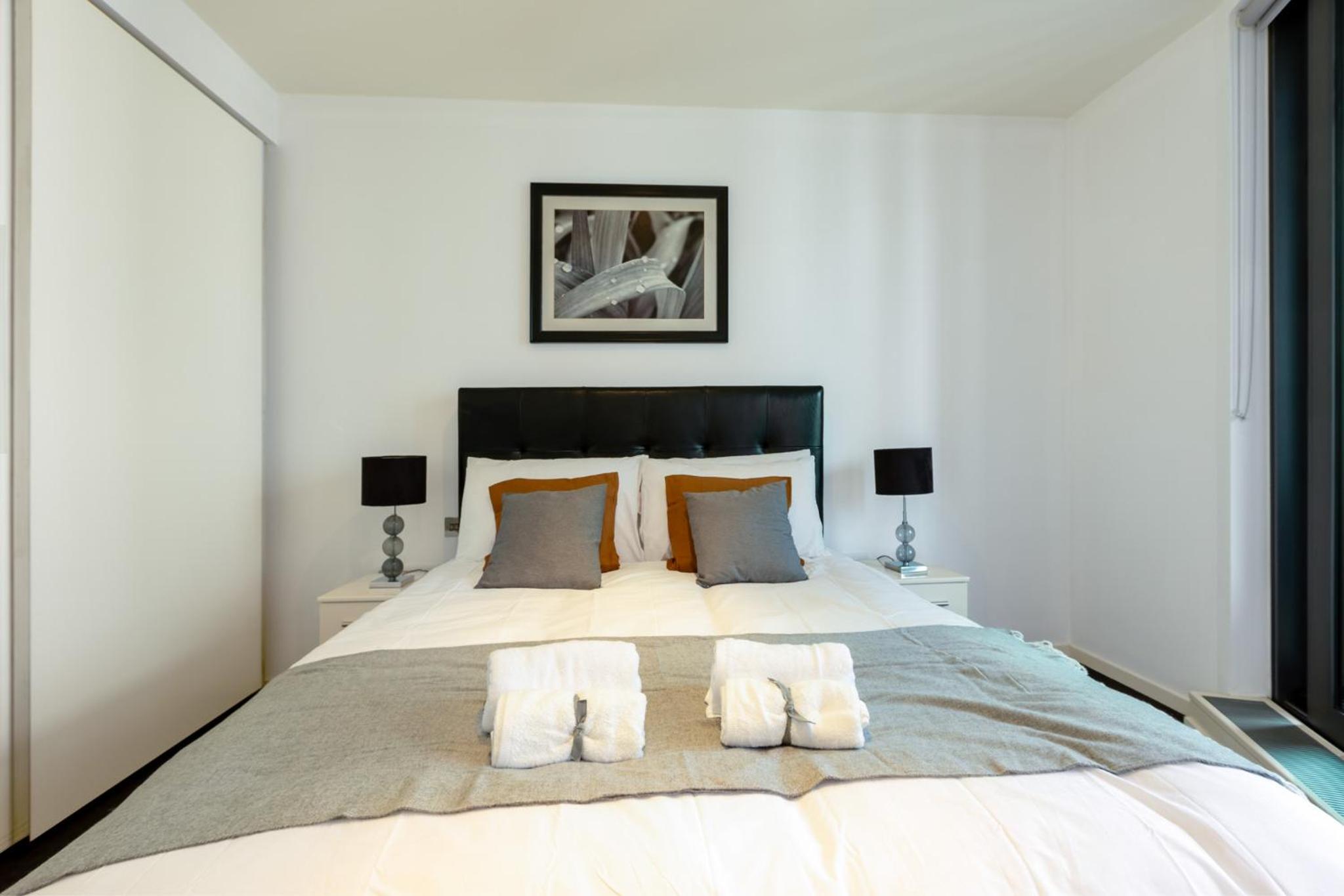 Premium Luxe 1 Bedroom Canary Wharf Apartment