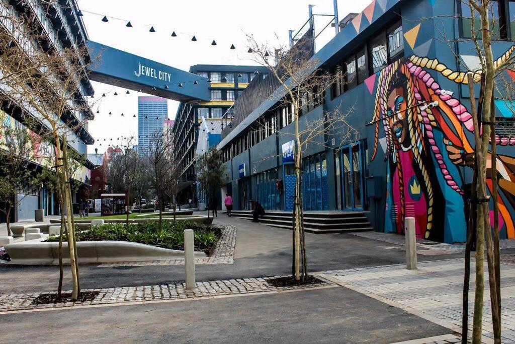 Live, work and play in the Maboneng loft